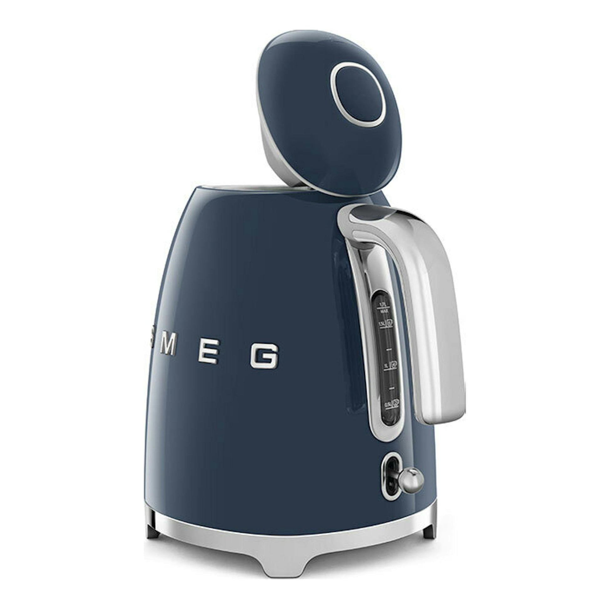 Hervidor Smeg KLF03NBEU azul marino, vista frontal con tapa abierta y detalles cromados.