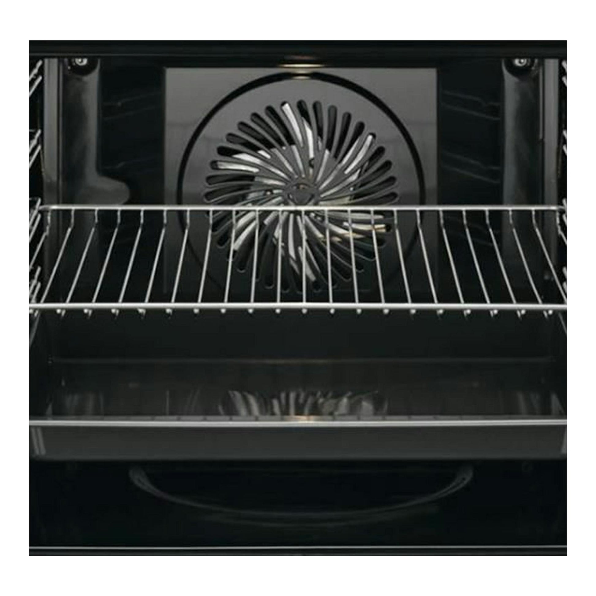 Interior de horno AEG BEK435120W blanco, con ventilador trasero, rejilla central y bandeja inferior.