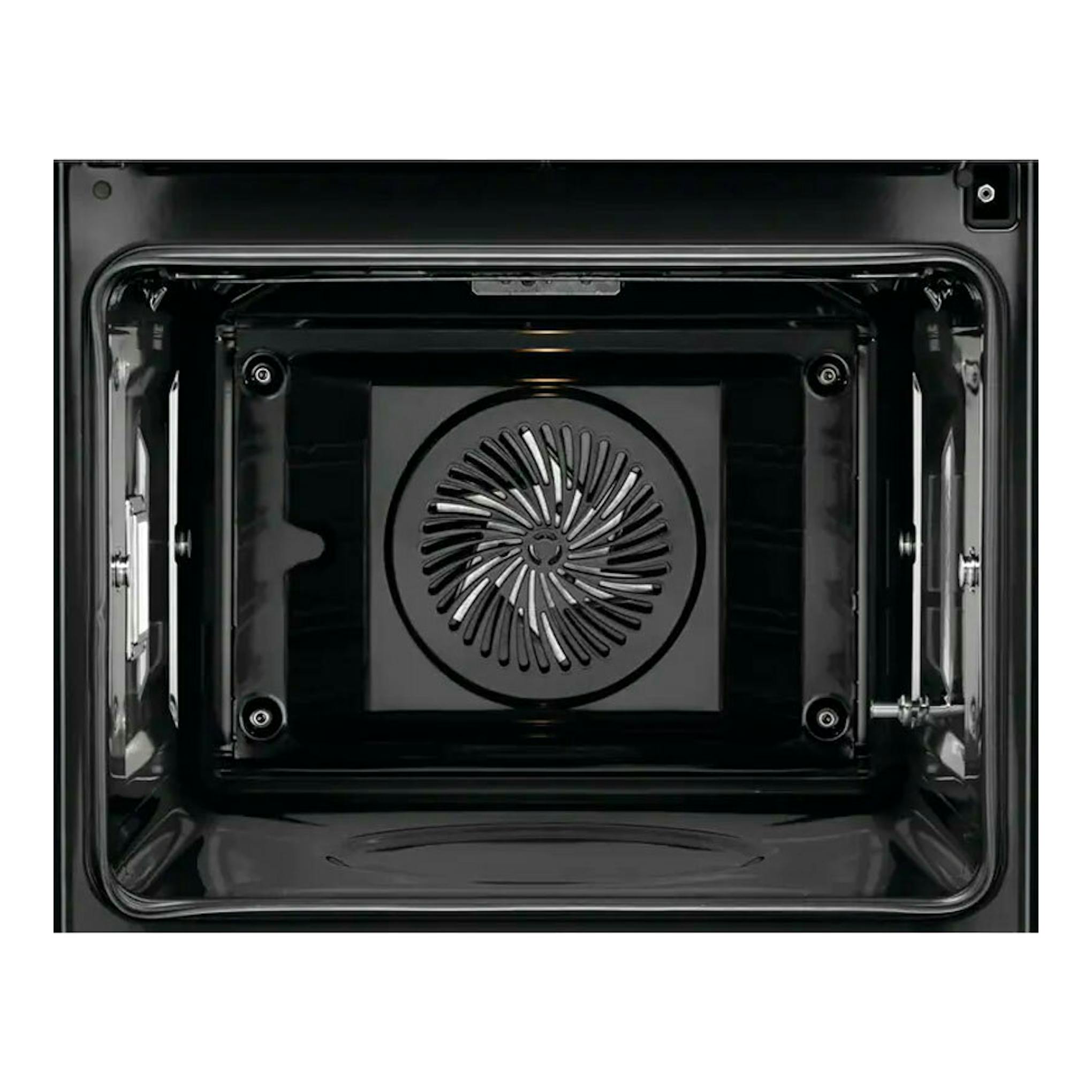 Horno AEG BSE782380M inox, vista frontal del interior negro con ventilador circular trasero.