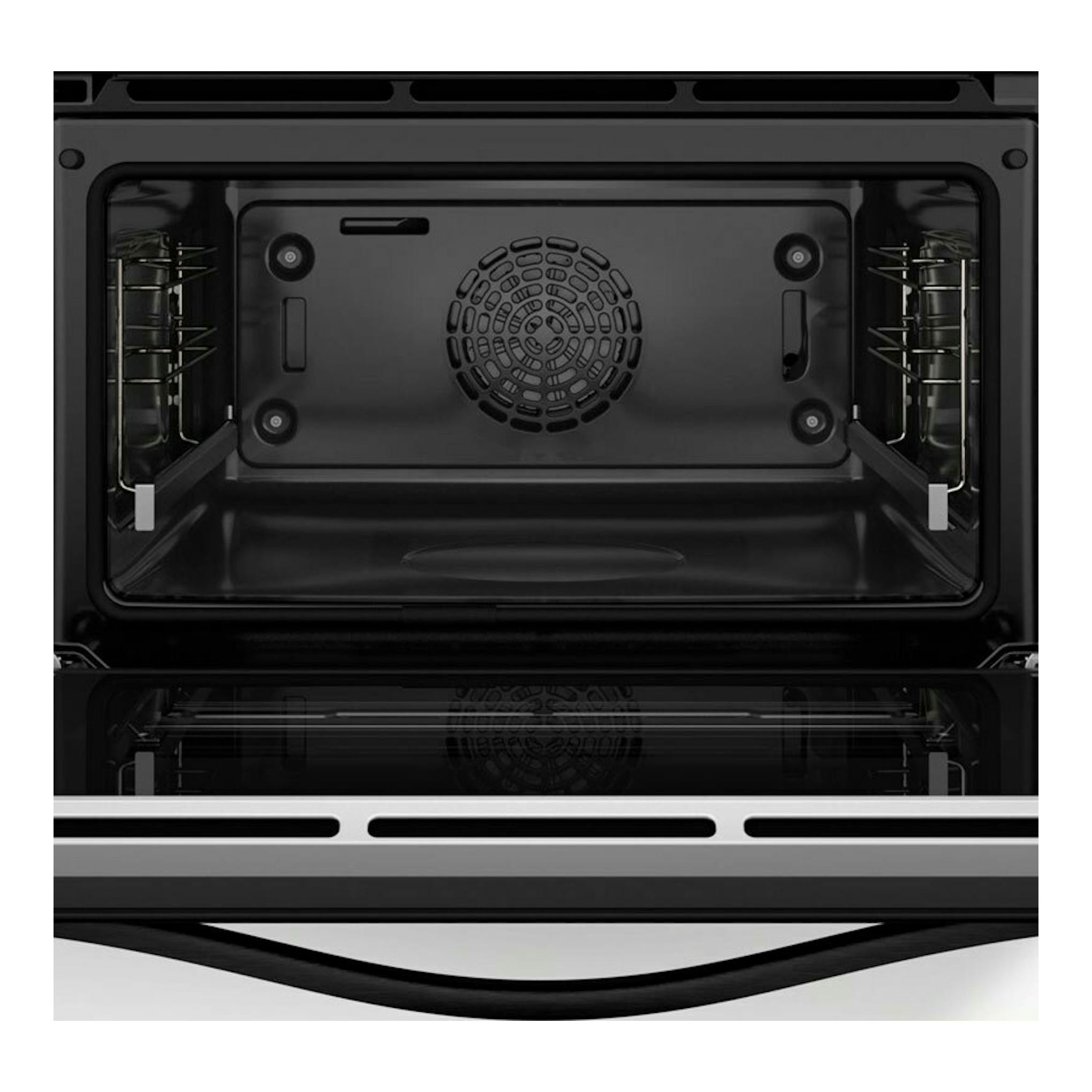 Horno Balay 3CB4821X3 inox, vista frontal con la puerta abierta y el interior negro con ventilador.