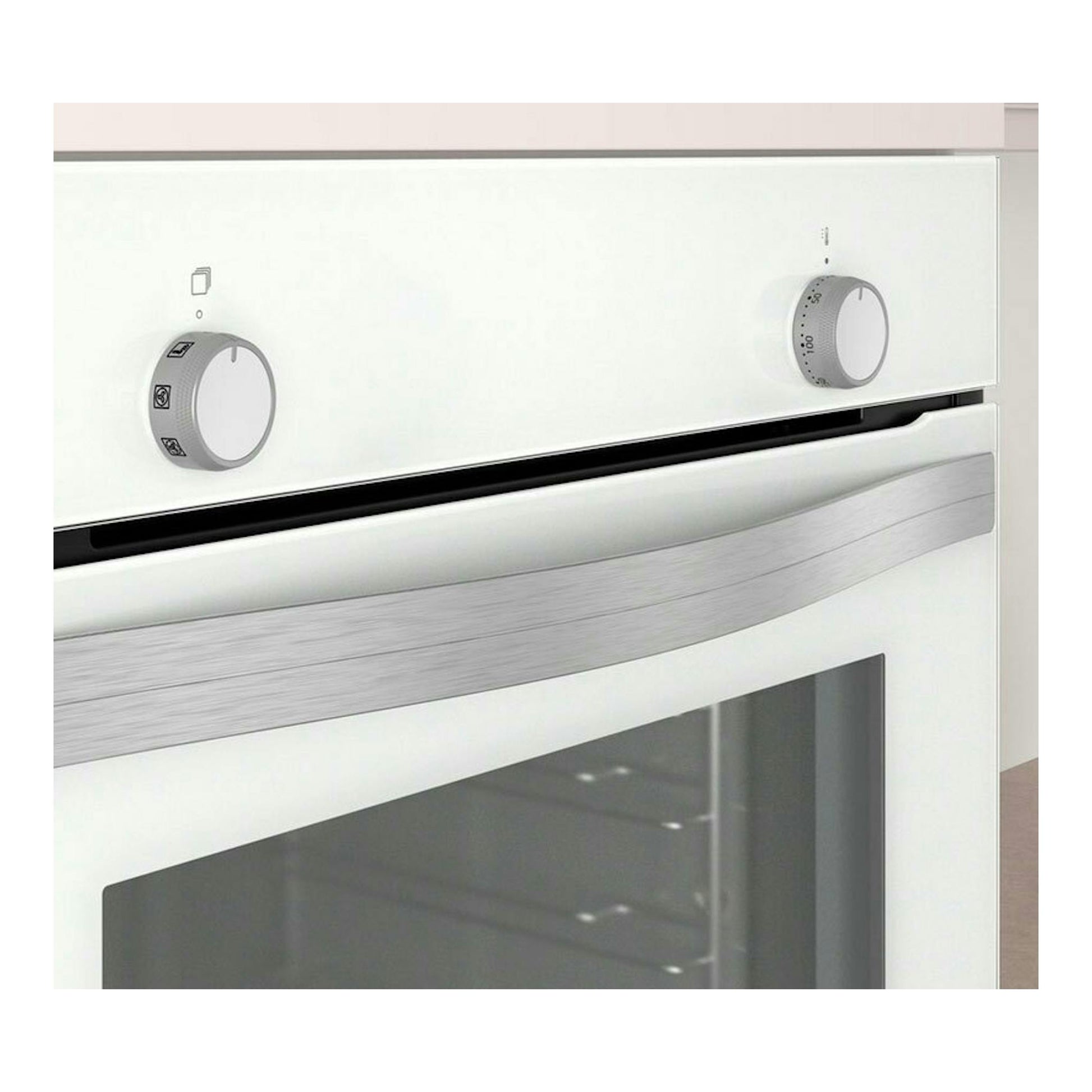 Horno Balay 3HB5000B2 blanco empotrado, con dos mandos frontales y puerta con asa metálica.