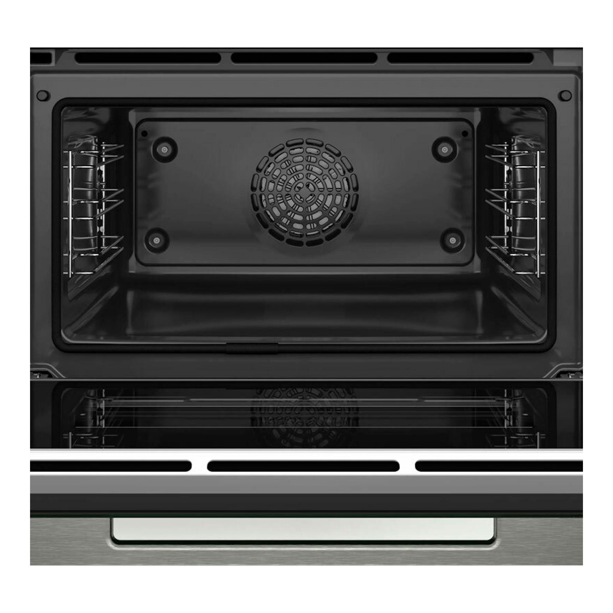 Interior de horno Bosch CBG7741B1 negro, vista frontal, con ventilador trasero y guías laterales.