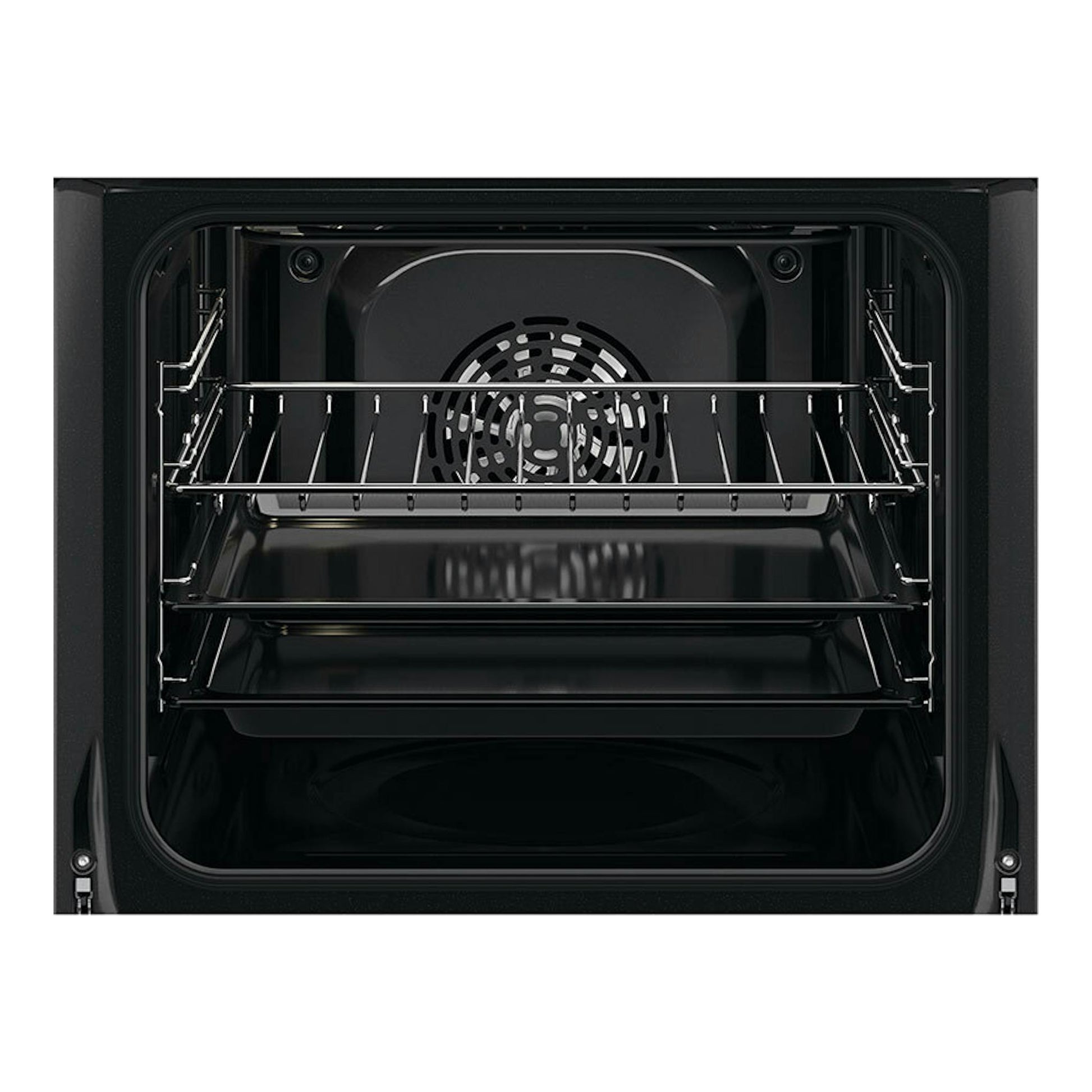 Interior de horno Electrolux CKB101W negro, vista frontal, con tres bandejas y ventilador trasero.