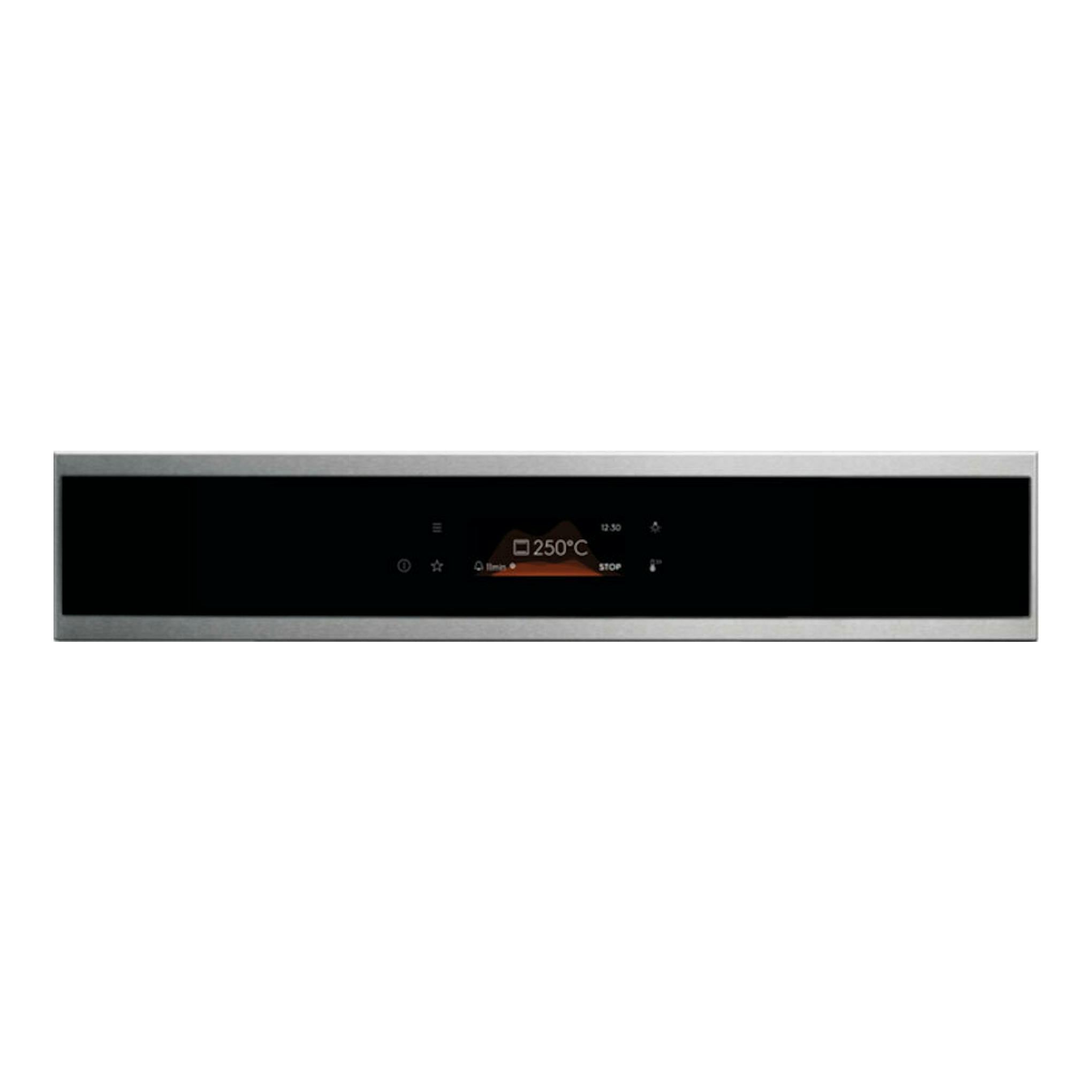 Horno Electrolux EOE8P39X negro, vista frontal, panel digital negro con marco de acero inoxidable.