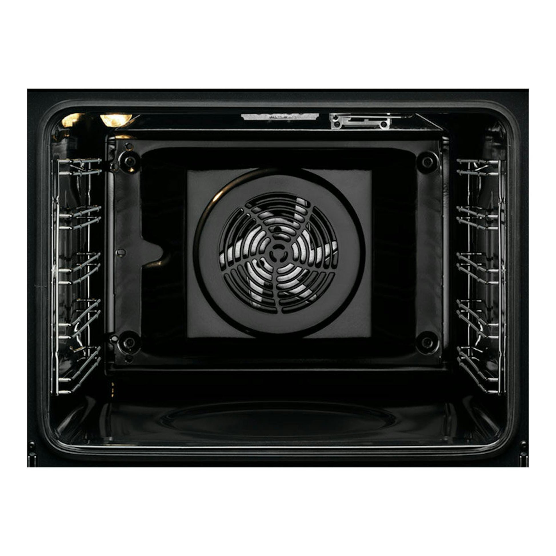 Interior de horno Electrolux EOH3H54X inox, vista frontal del compartimento negro con ventilador central y guías laterales.