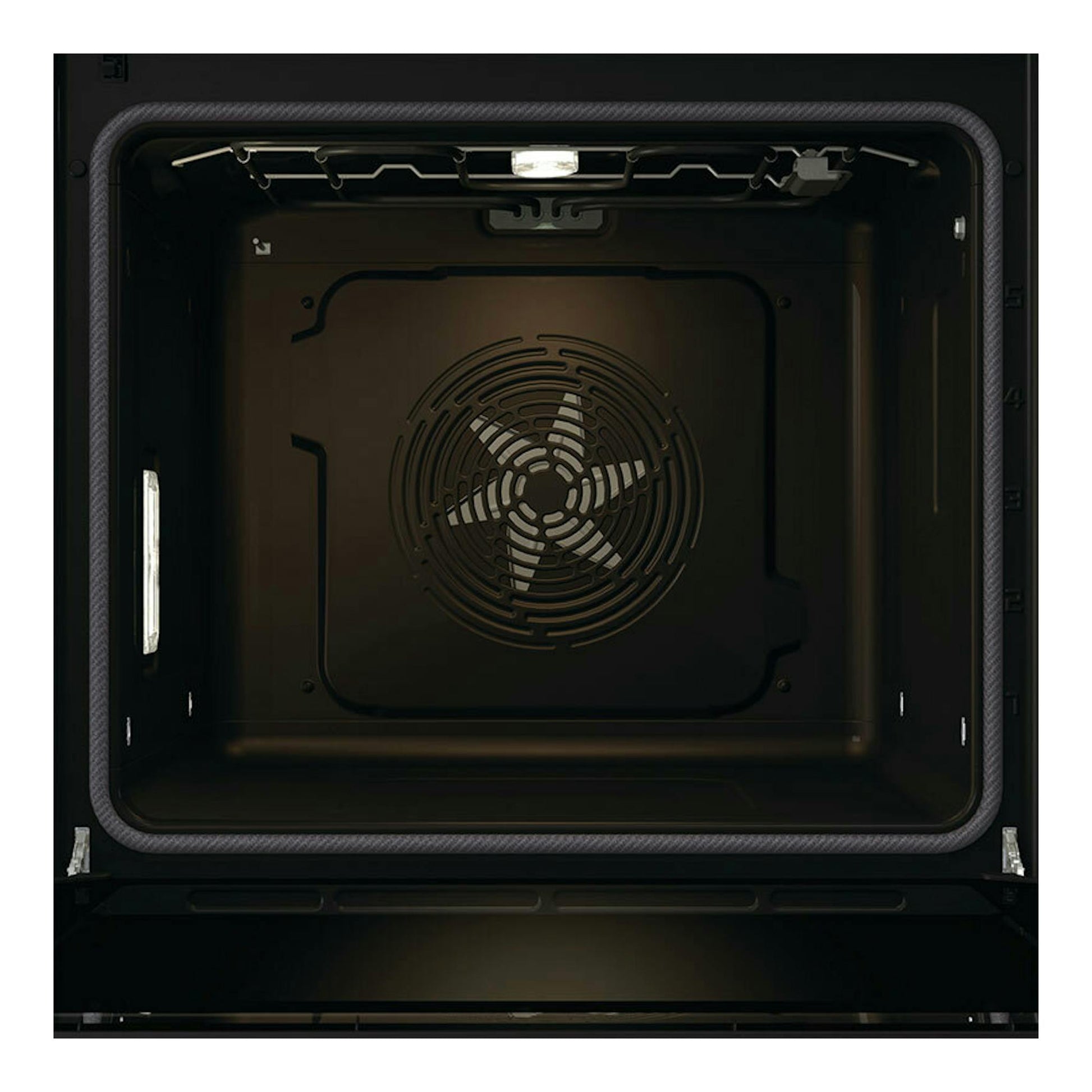 Horno Hisense BSA66346PBGWIFI negro, vista frontal del interior con ventilador central y luz superior.