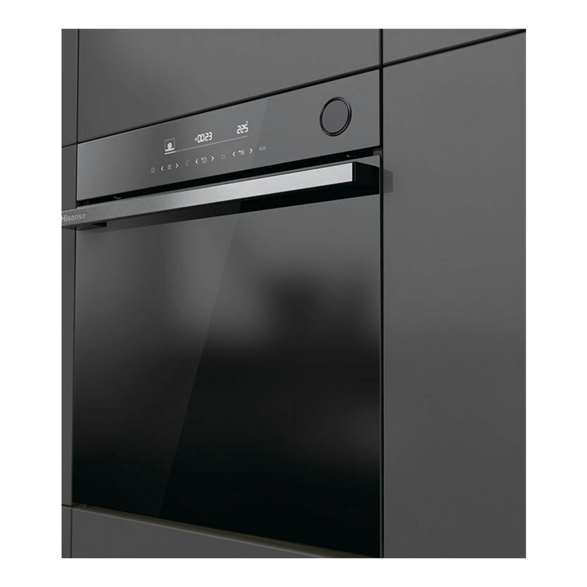 Horno empotrado Hisense BSA66346PBGWIFI negro, vista frontal, con panel táctil y puerta de vidrio.