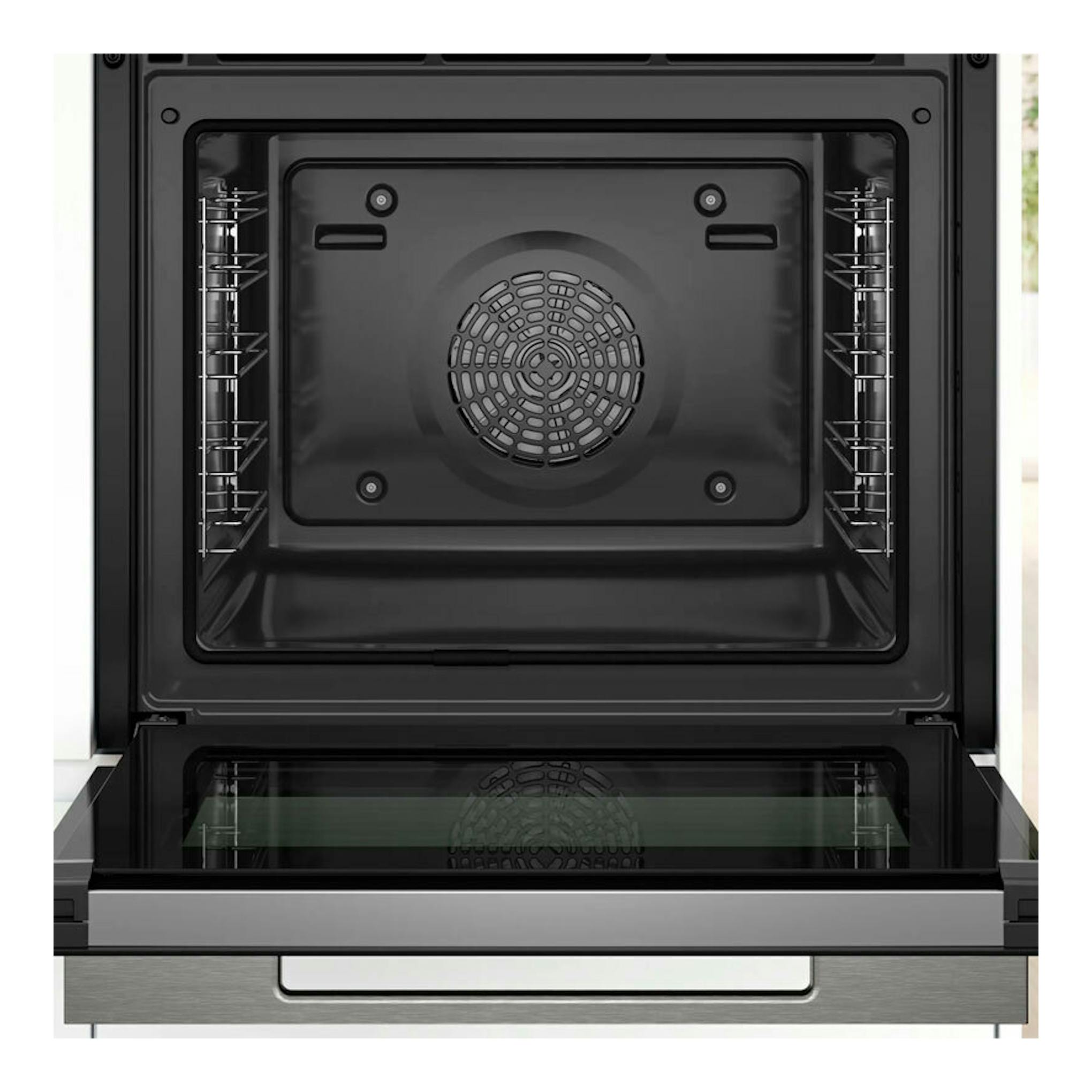 Horno integrable Bosch HRG7784B1 negro, vista frontal con la puerta abierta y la cavidad interior visible.