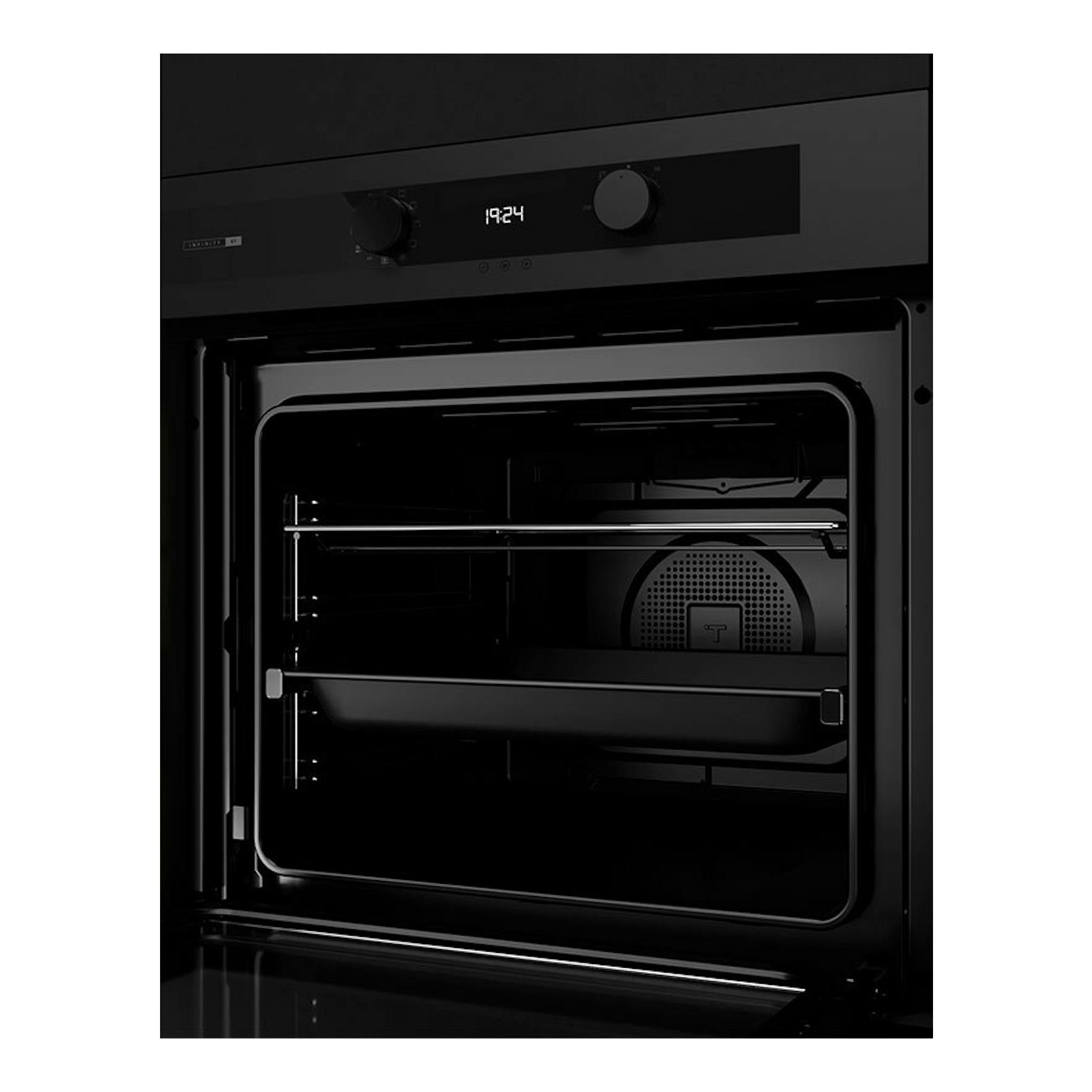 Horno integrable Teka HLB84G1PBM negro, vista frontal con puerta abierta, panel digital y dos mandos.