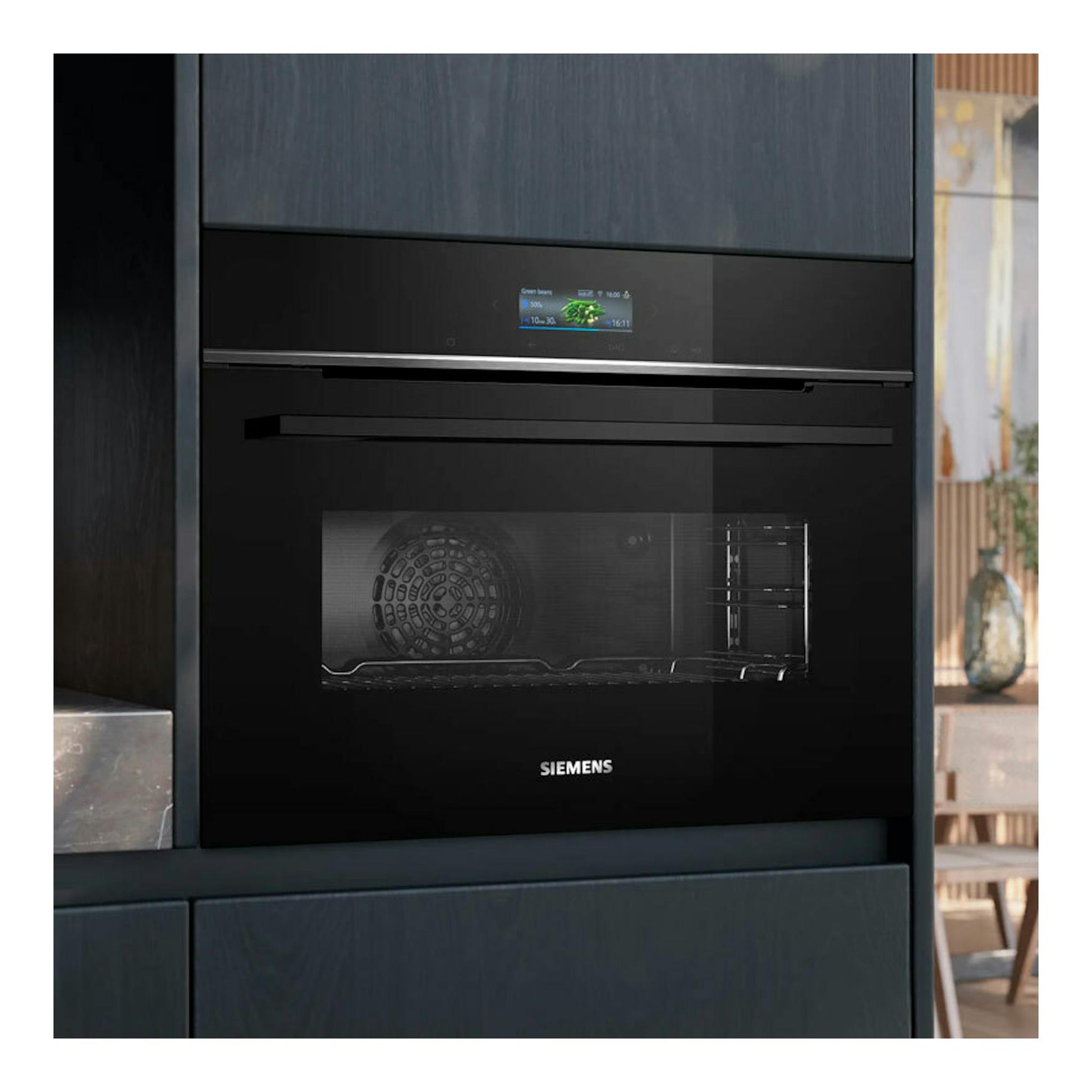 Horno Siemens CB774G1B1 negro empotrado, vista frontal, con panel digital y puerta de cristal.