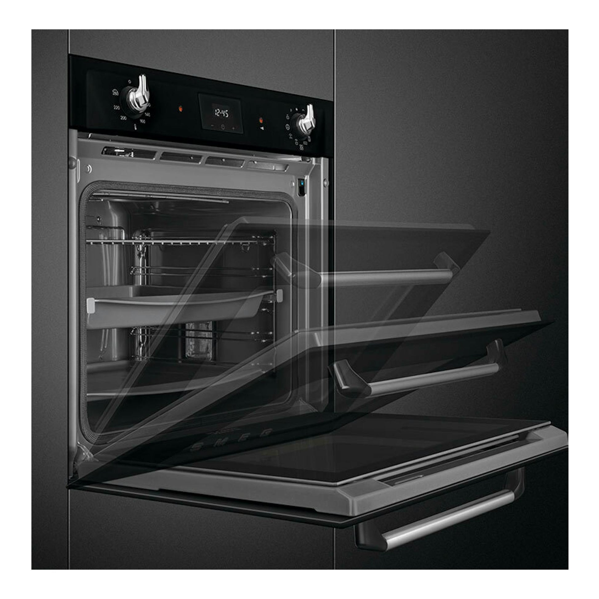 Horno empotrado Smeg SOP6900TN negro, con puerta abatible abierta, vista frontal.