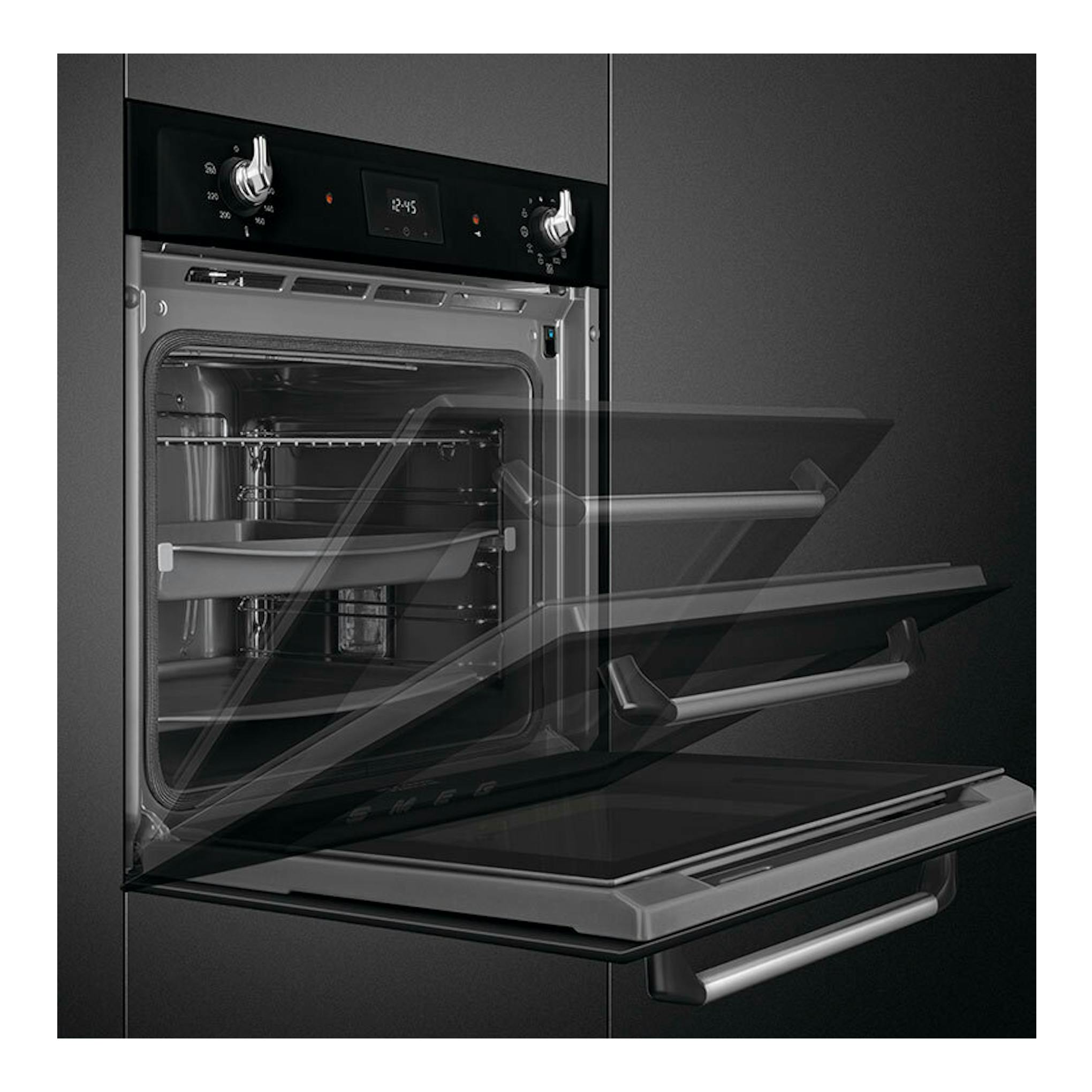 Horno empotrado Smeg SOP6900TN negro, con puerta abatible abierta, vista frontal.