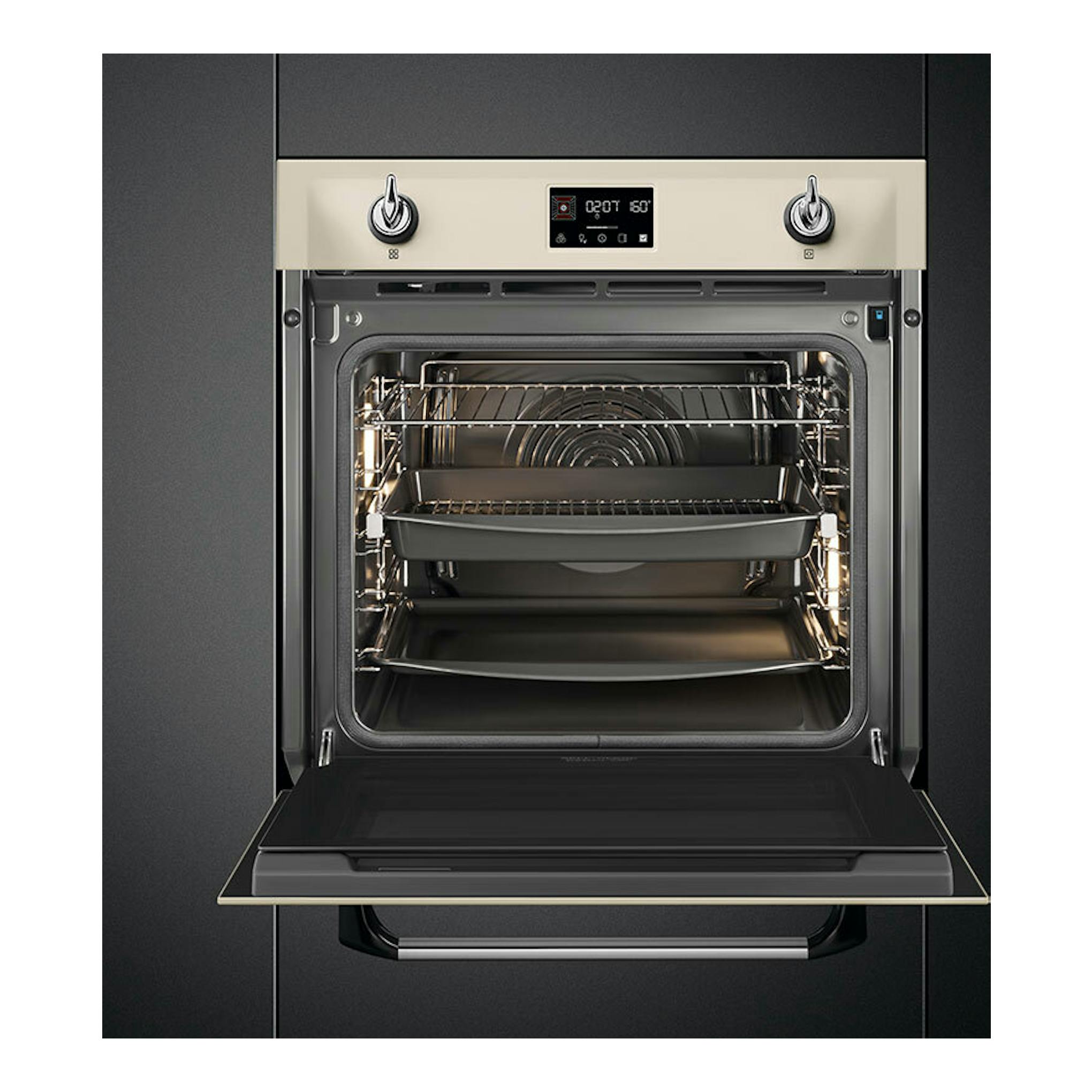 Horno Smeg SOP6902S2PP crema, vista frontal con puerta abatible abierta y panel de control digital.