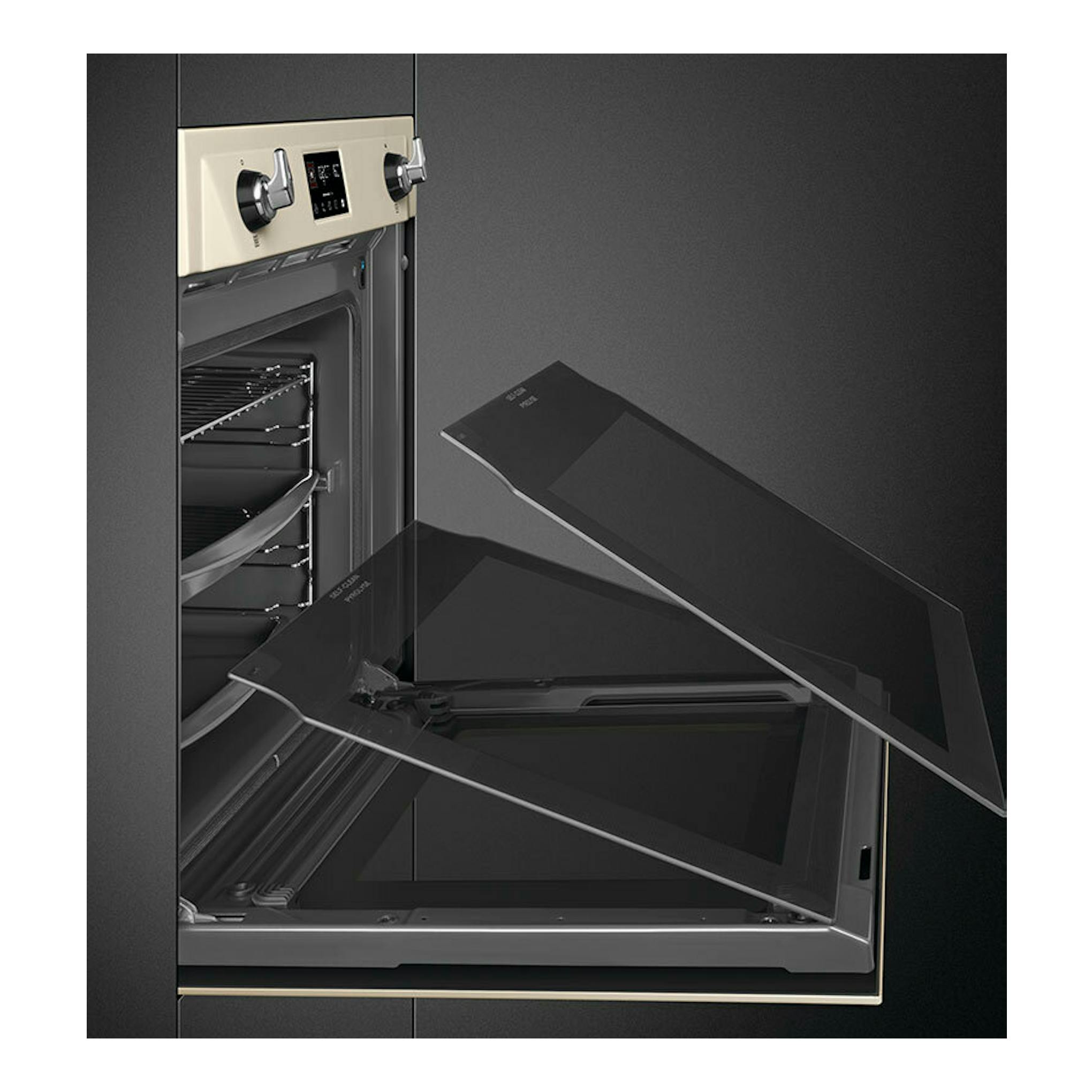 Horno Smeg SOP6902S2PP crema, vista frontal con puerta abatible abierta e interior visible.