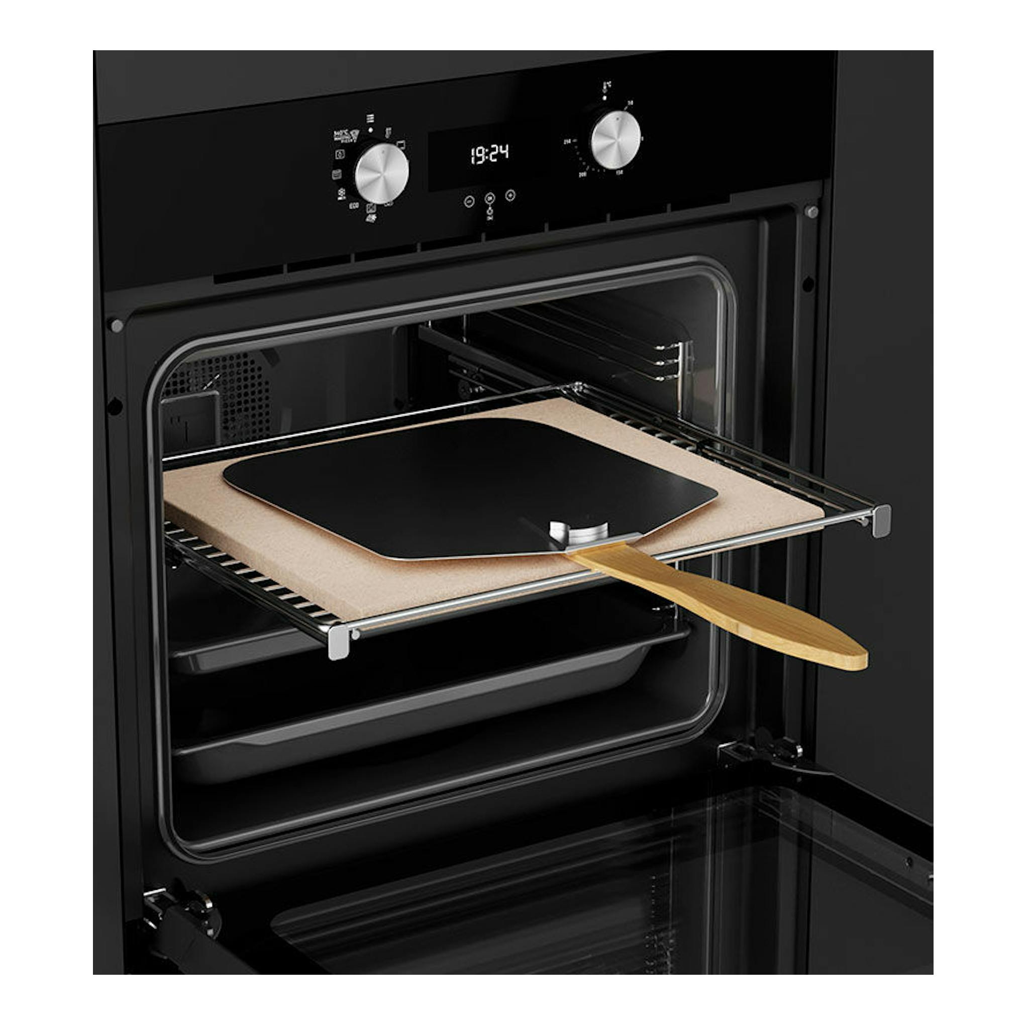 Horno Teka HLB8510P BK negro, vista frontal abierta, con bandeja y piedra para pizza en el interior.