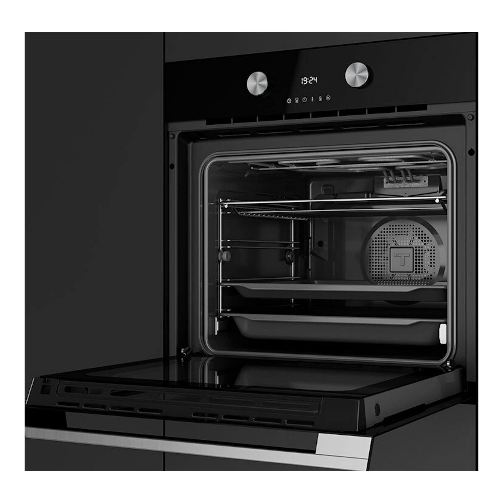Horno empotrable Teka HLB8700P negro, vista frontal con la puerta abatida y el interior visible.