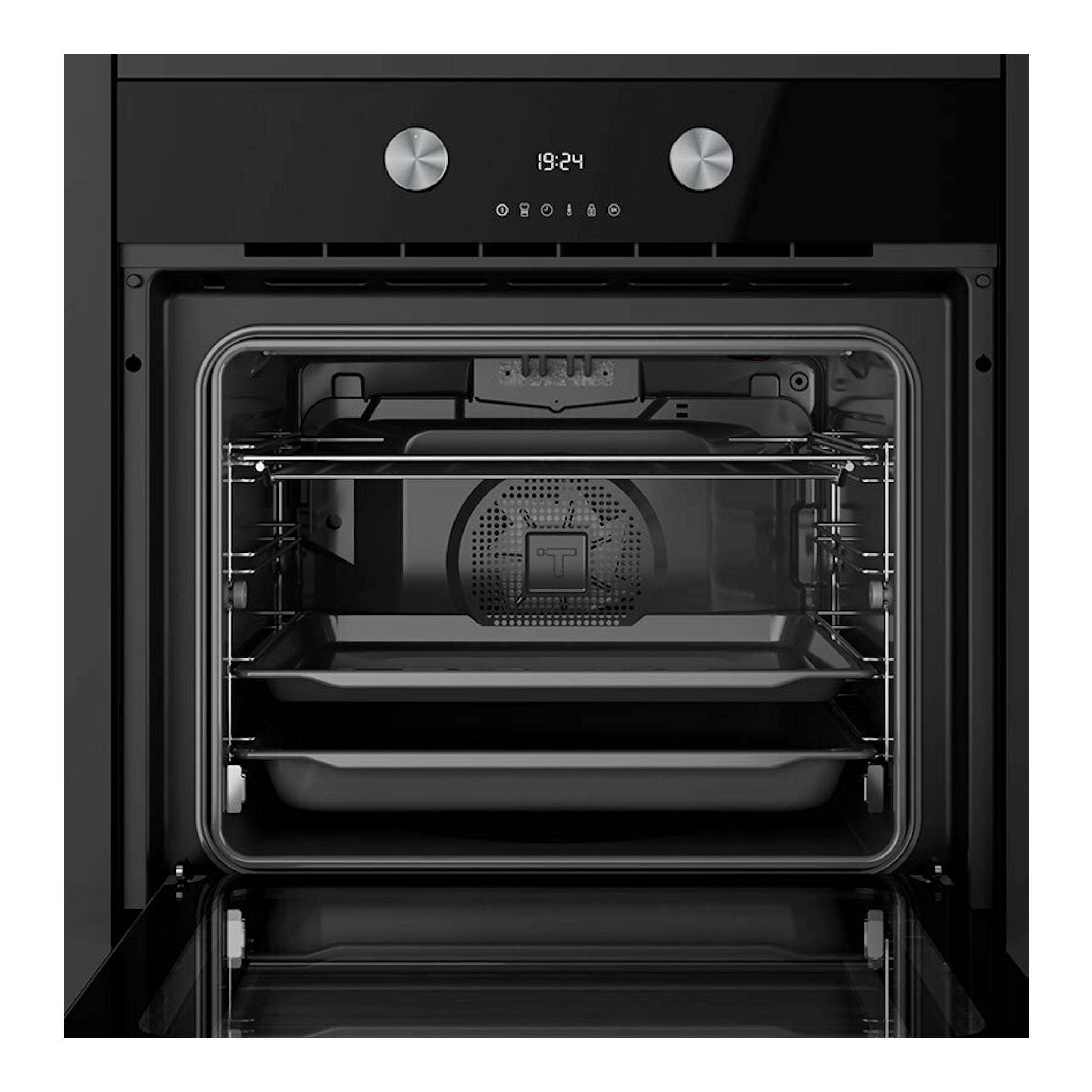 Horno Teka HLB8700P negro, vista frontal con puerta abierta y cavidad interior visible.