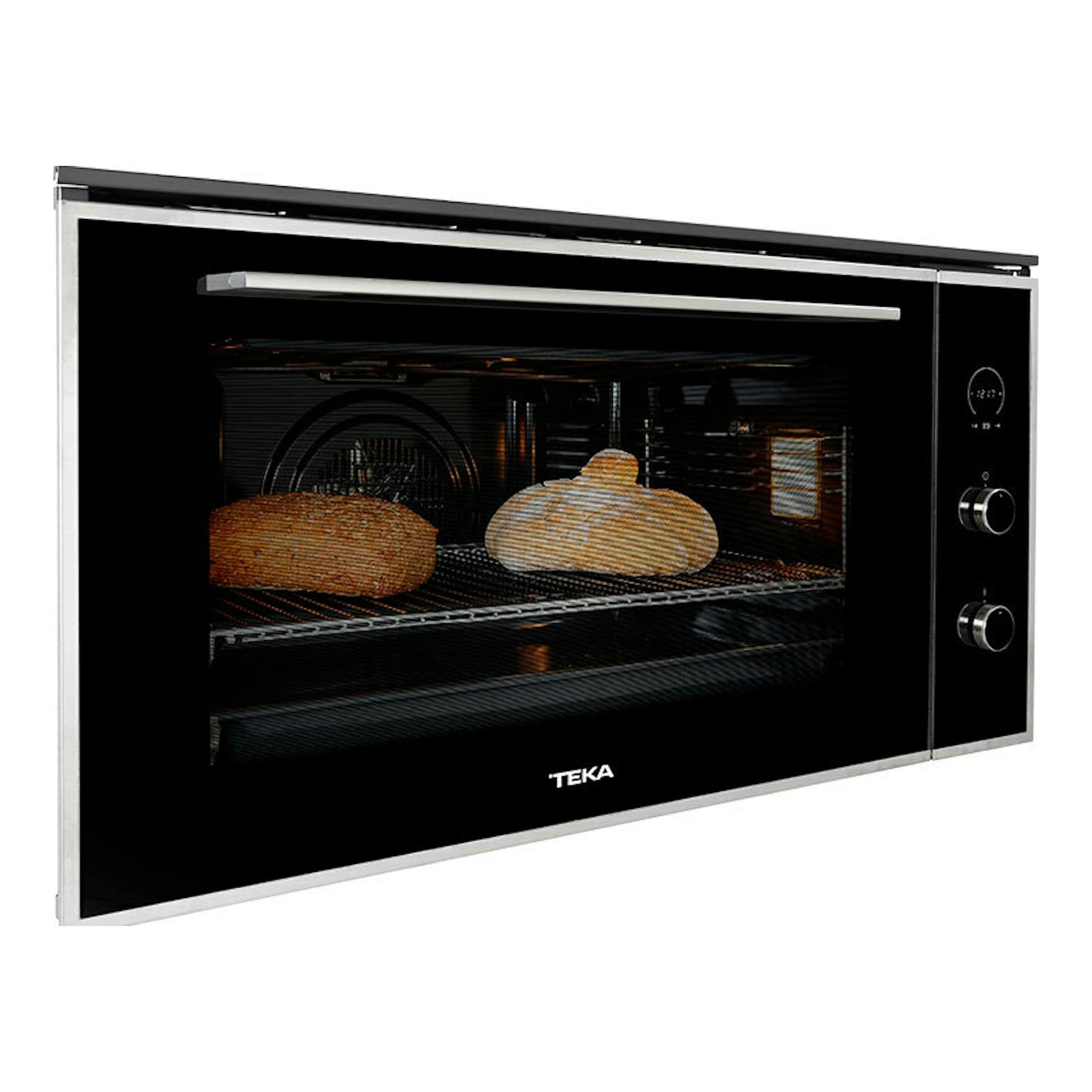 Horno Teka HLF 940 negro, vista frontal en ángulo, con puerta de cristal y mandos laterales.