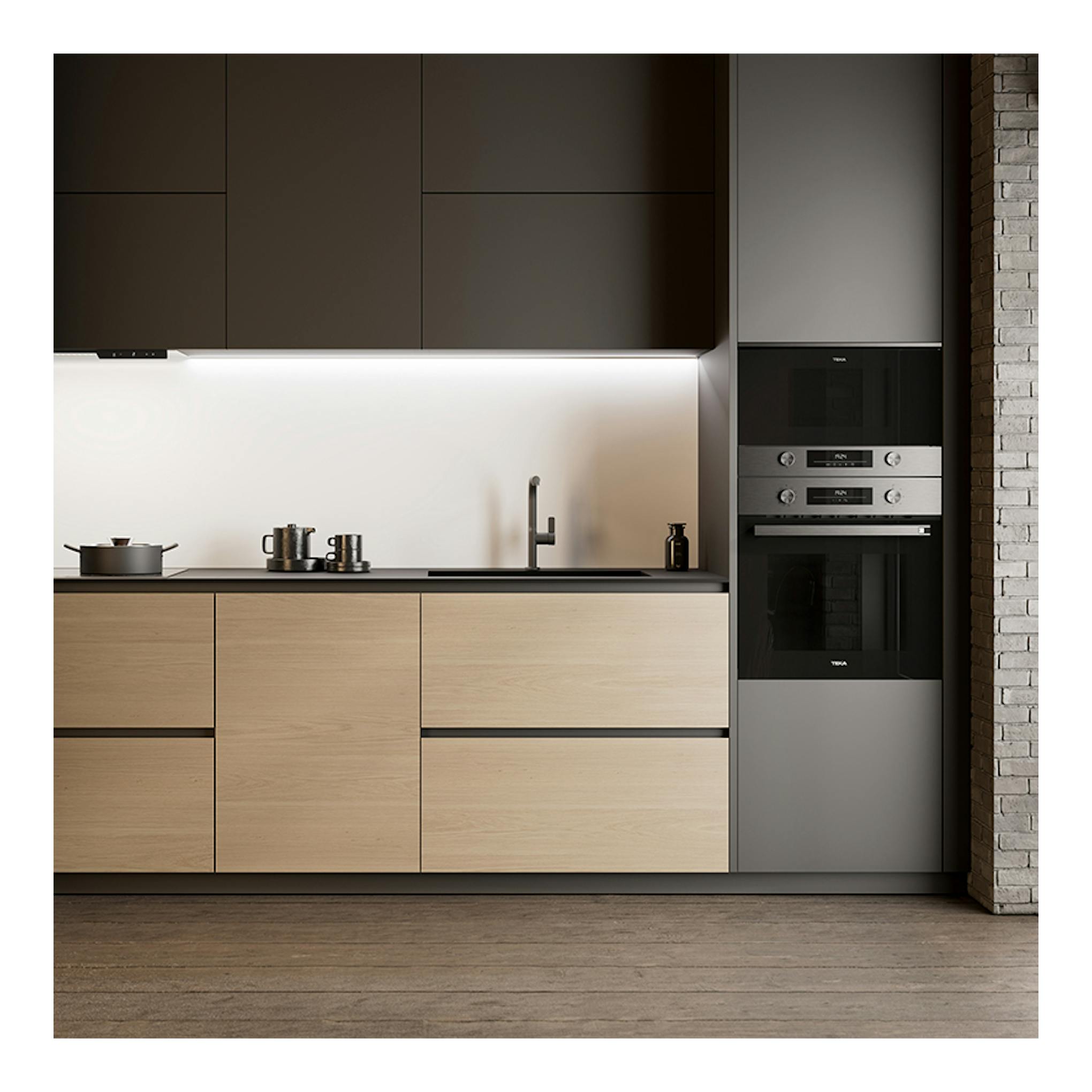 Horno empotrado Teka HSB6360P inox, vista frontal, con panel negro y acabado acero inoxidable.