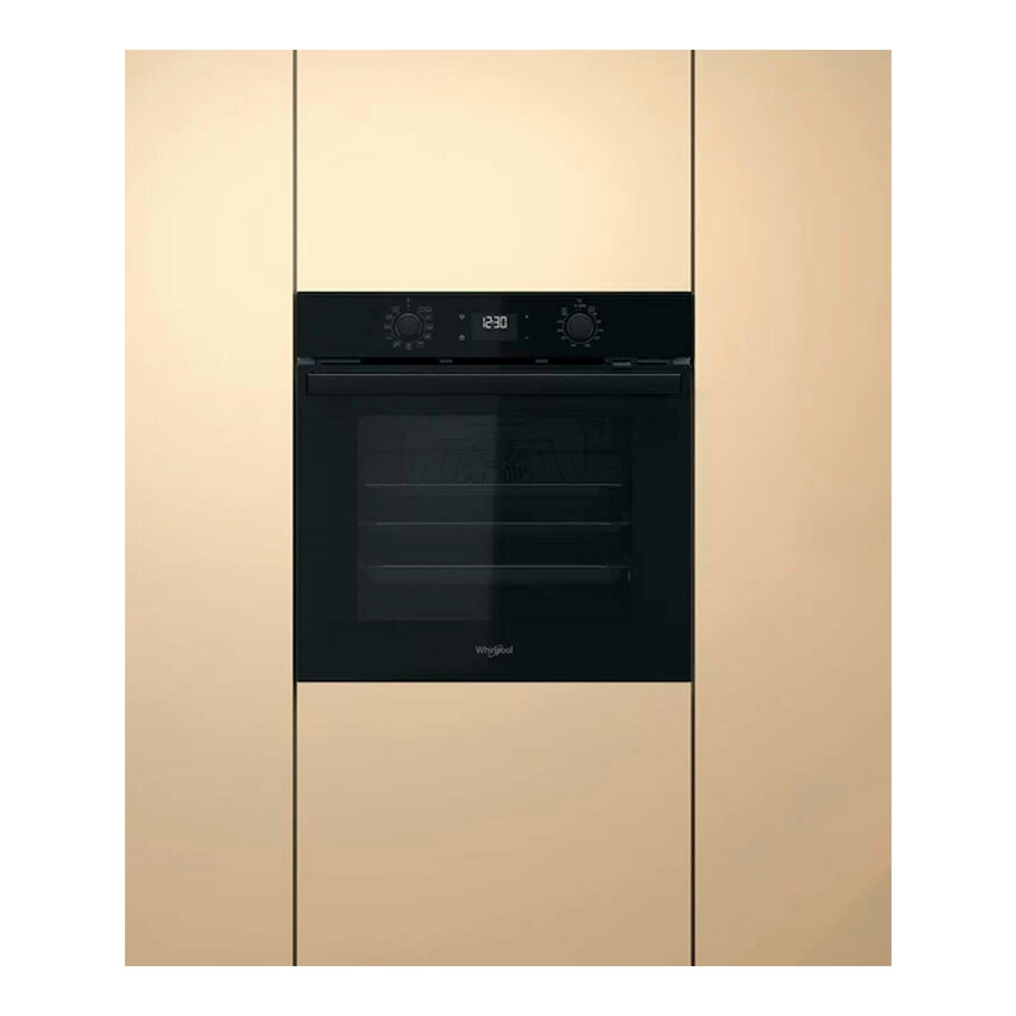 Horno empotrado Whirlpool OMR58HU1B de cristal negro, vista frontal, con panel digital y mandos giratorios.