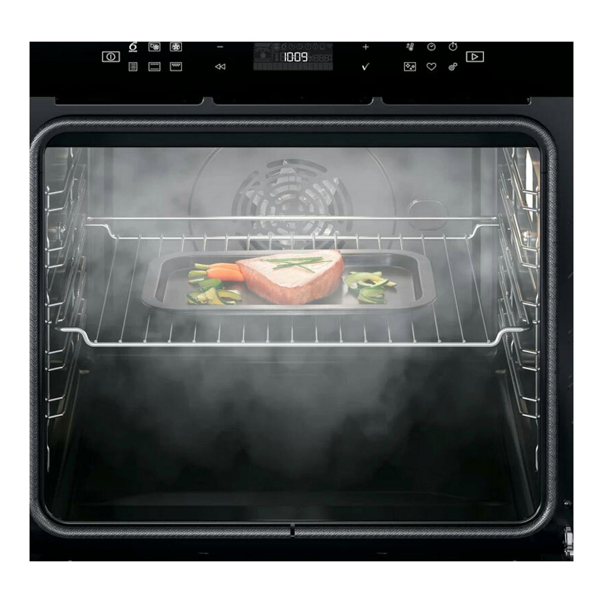 Horno Whirlpool W6 OS4 4S1 H BL de cristal negro, vista frontal interior con bandeja y pescado con verduras.