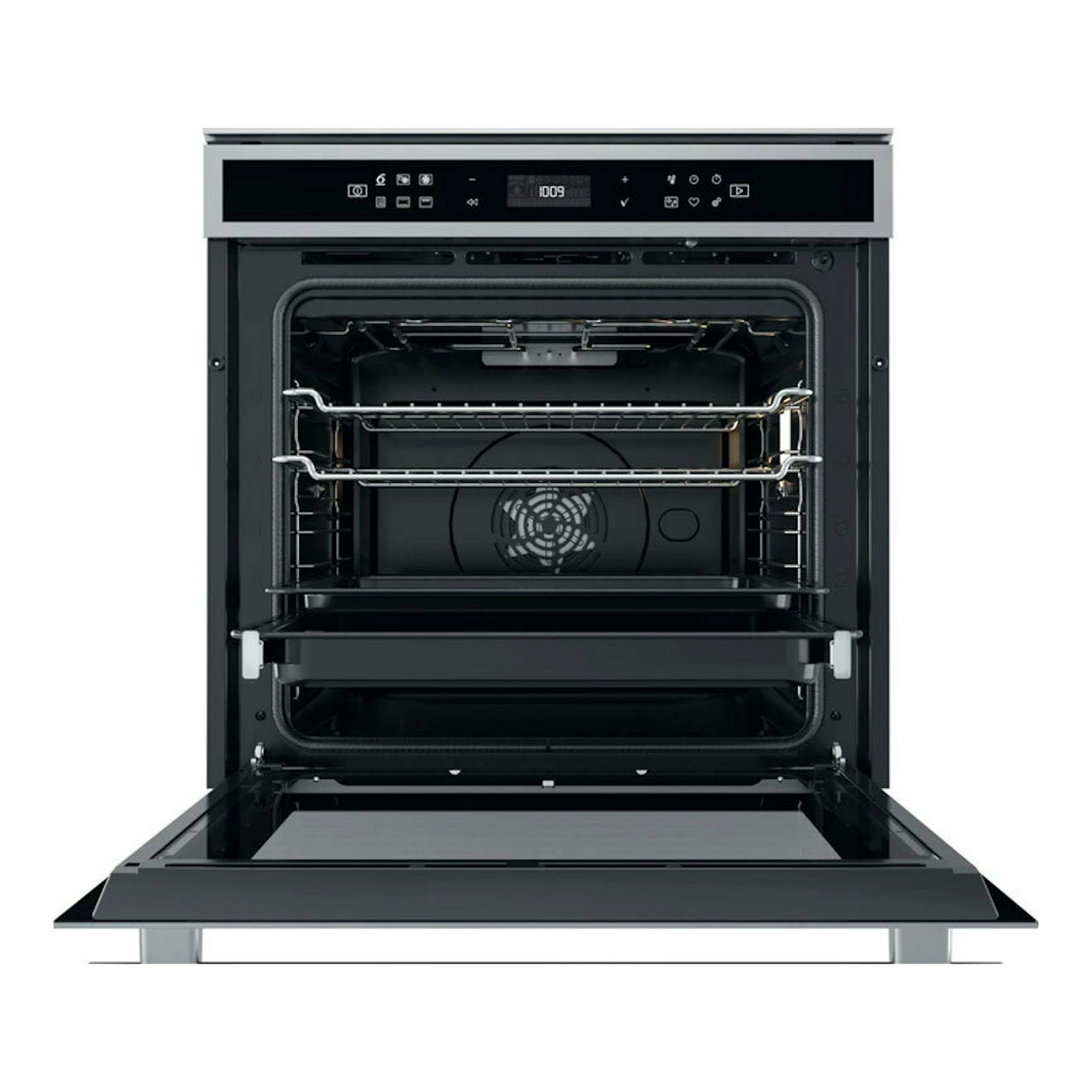 Horno Whirlpool W6 OS4 4S1 P negro, vista frontal con puerta abatible abierta e interior visible.