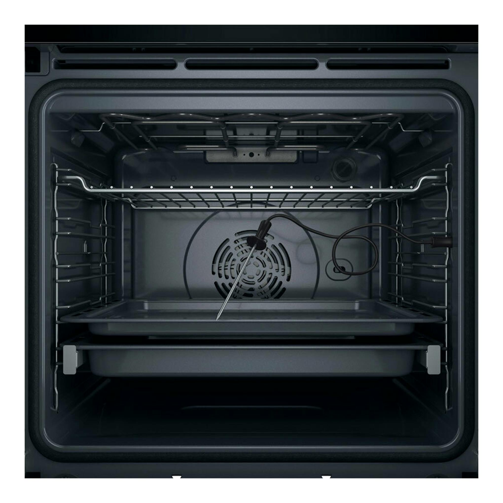 Horno Whirlpool WOI4S8PPM1SX inox, vista frontal del interior con sonda térmica y ventilador.