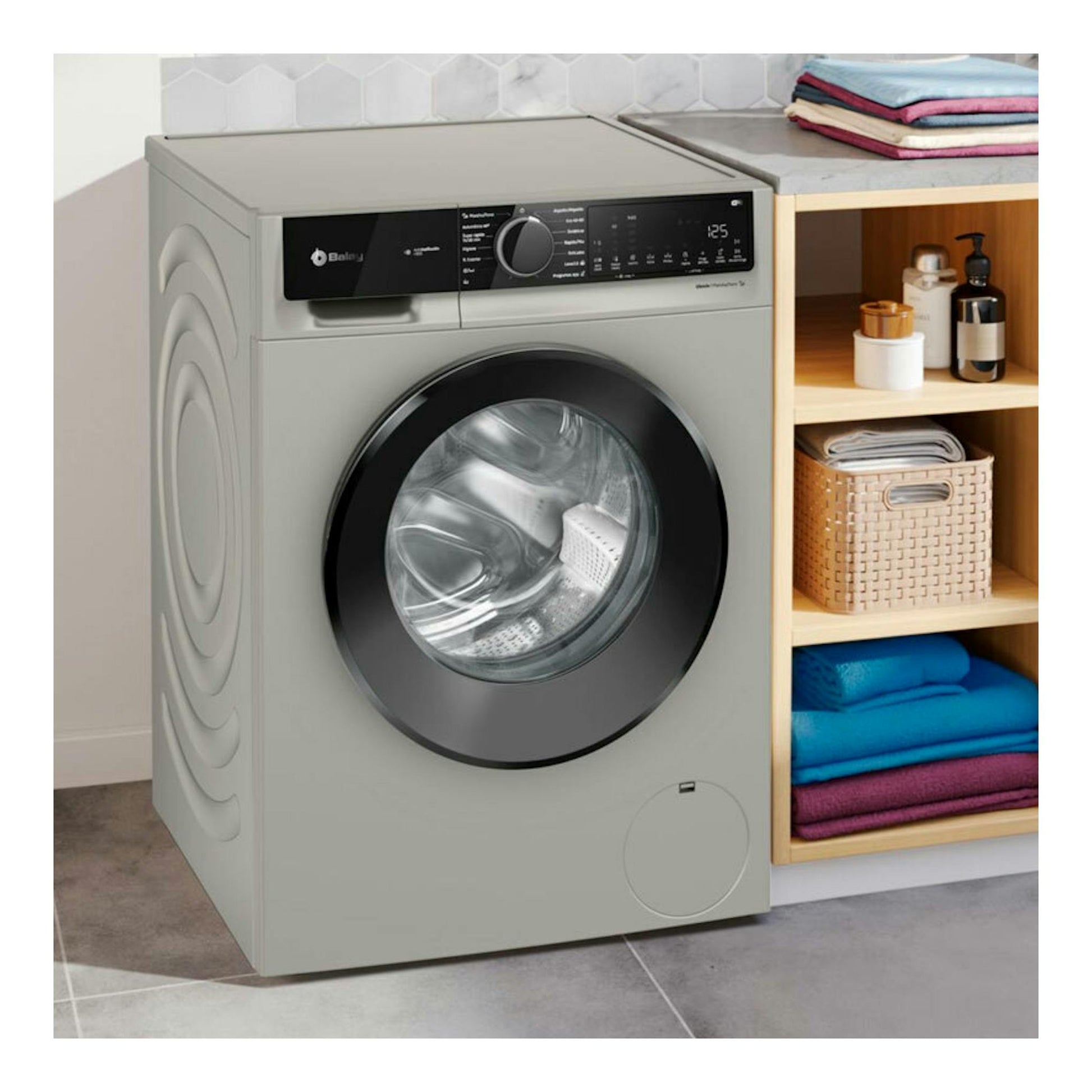 Lavadora Balay 3TS3104XH gris claro, vista frontal, con puerta negra y panel de control superior.