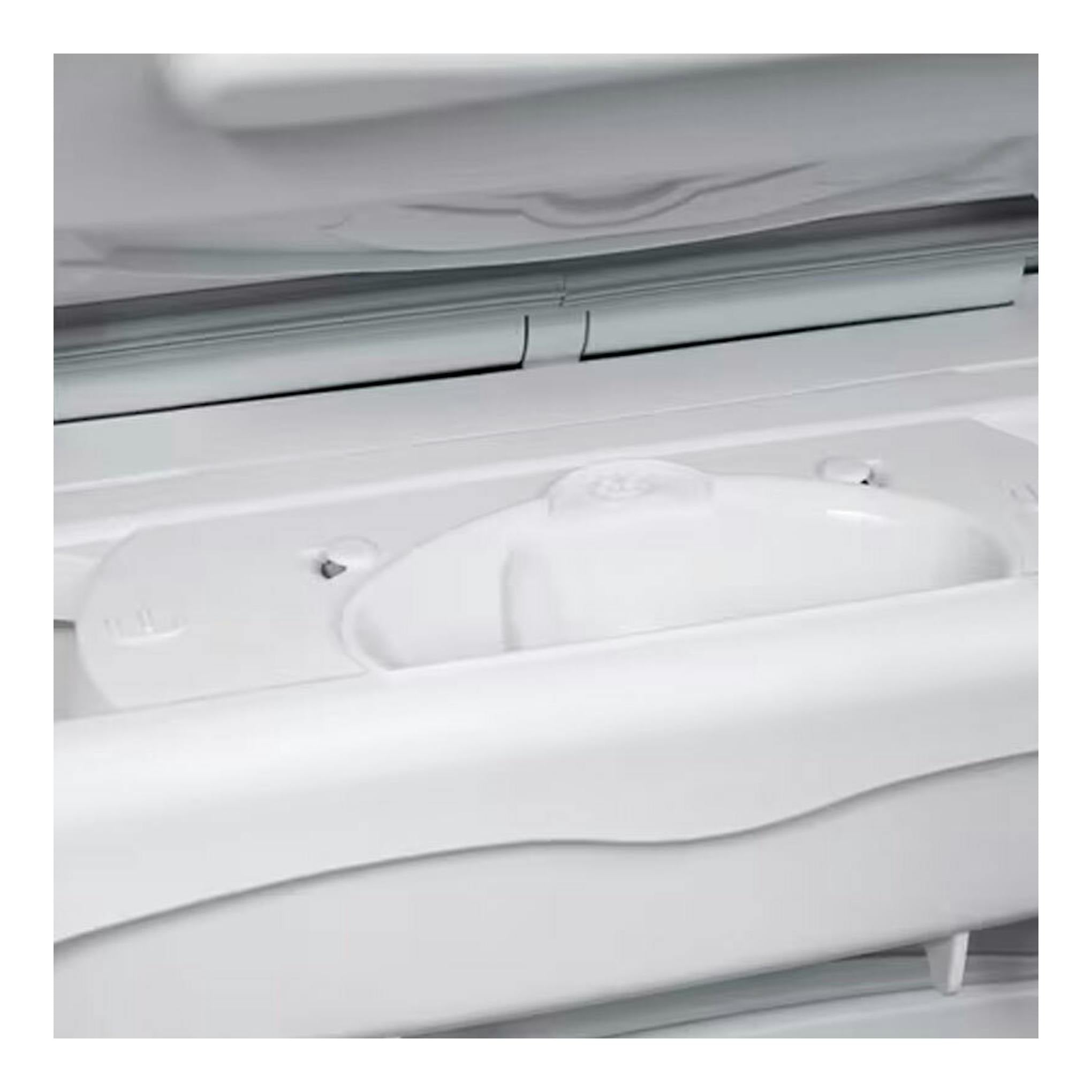 Lavadora Electrolux EN6T5732NB blanca, vista superior en primer plano de una lavadora de carga superior.