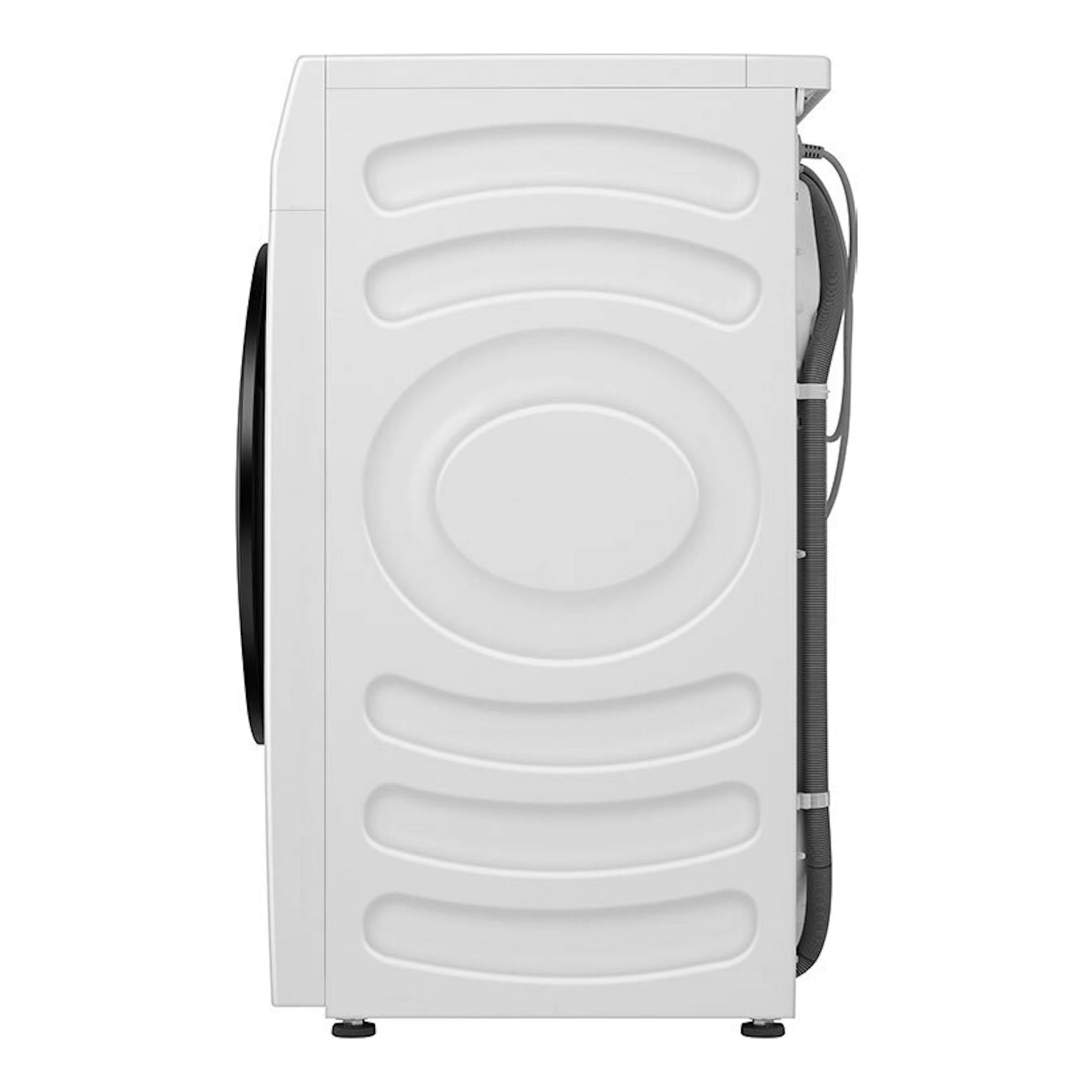 Lavasecadora Hisense WD3S8043BW3 blanca, vista lateral, con mangueras visibles.