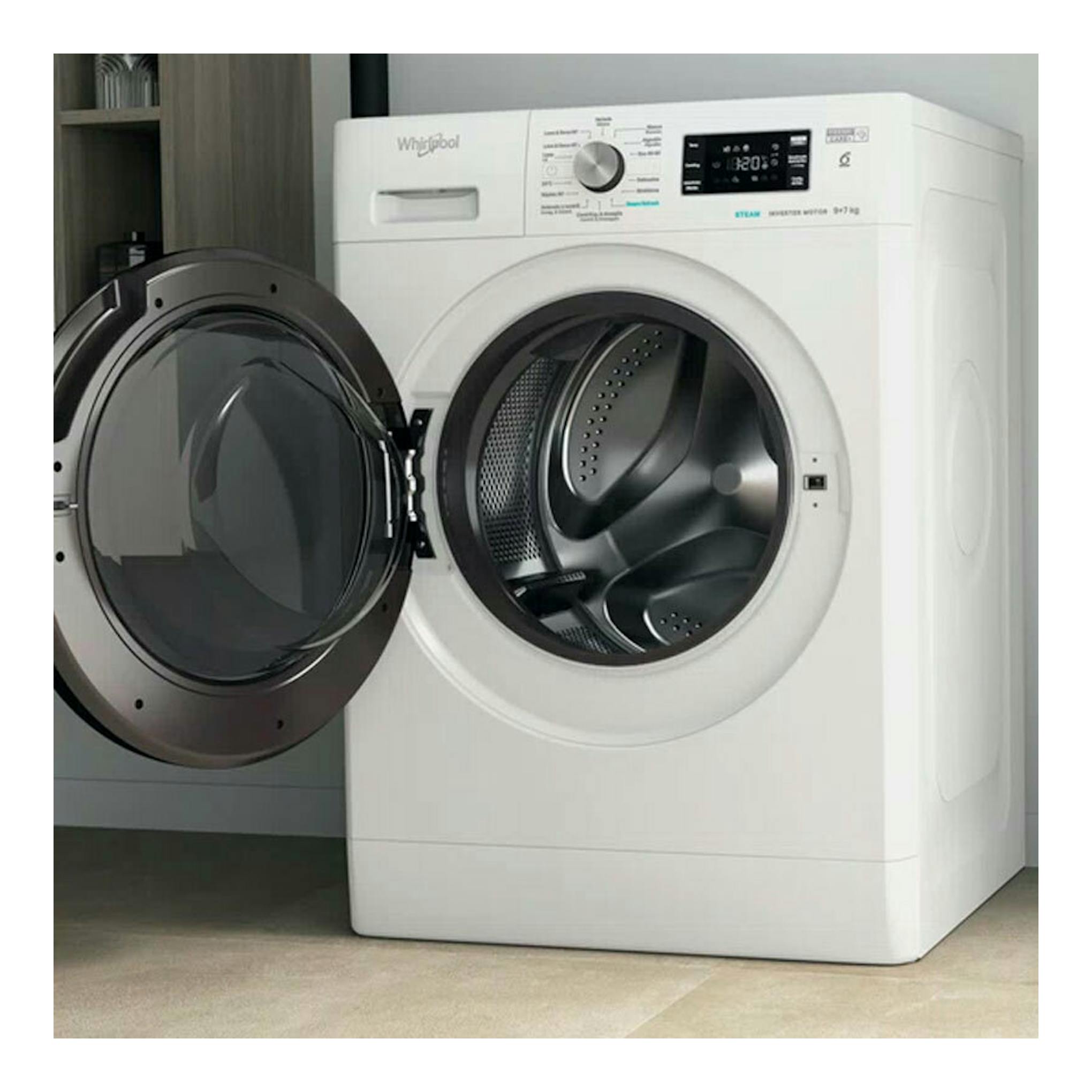 Lavasecadora Whirlpool FFWDB976258BVSPT blanca, vista frontal, con la puerta abierta.