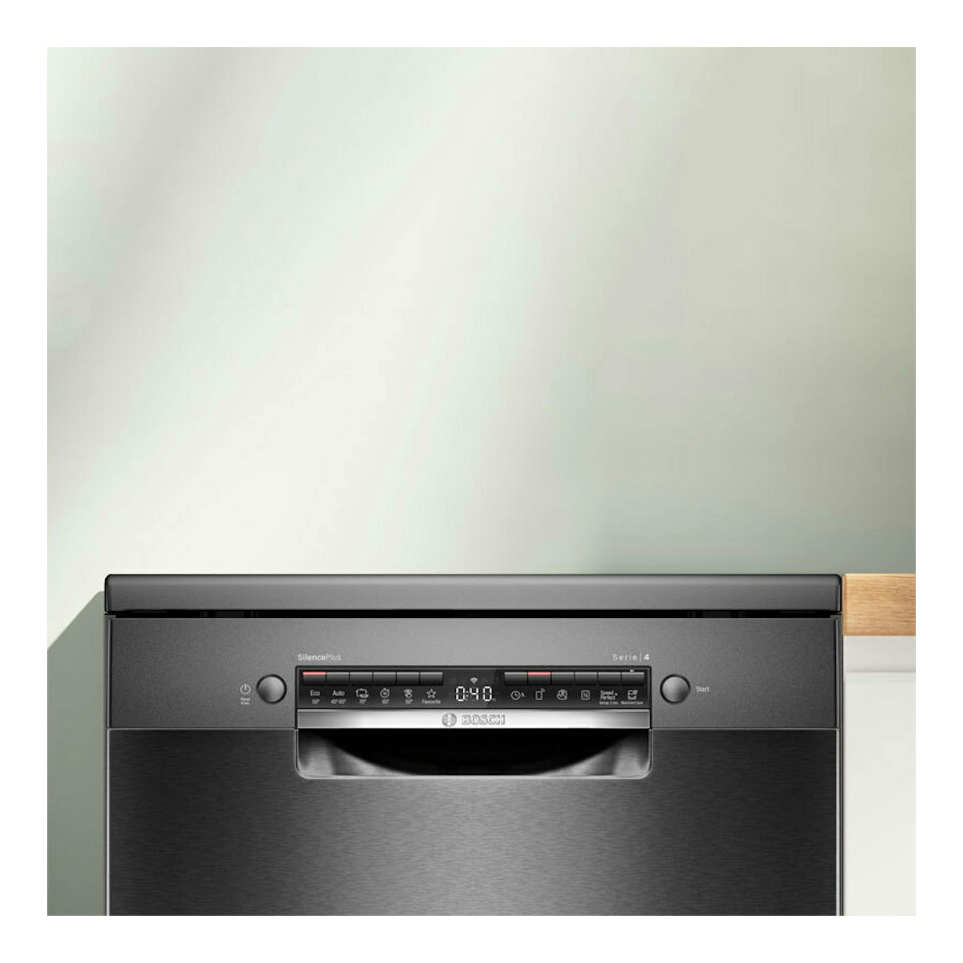 Lavavajillas Bosch SMS4EMC06E negro, vista frontal parcial con panel de control superior.