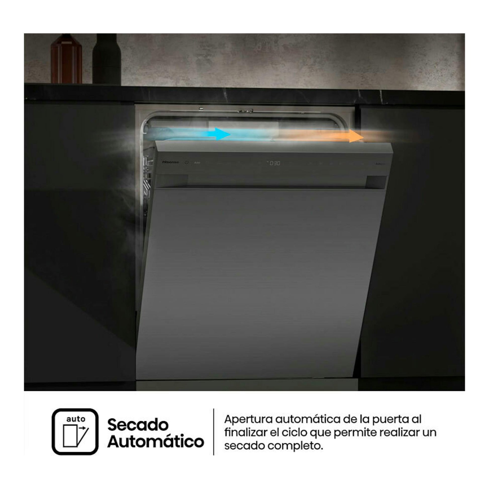 Lavavajillas integrable Hisense HS673A90X gris, vista frontal con la puerta entreabierta en una cocina.