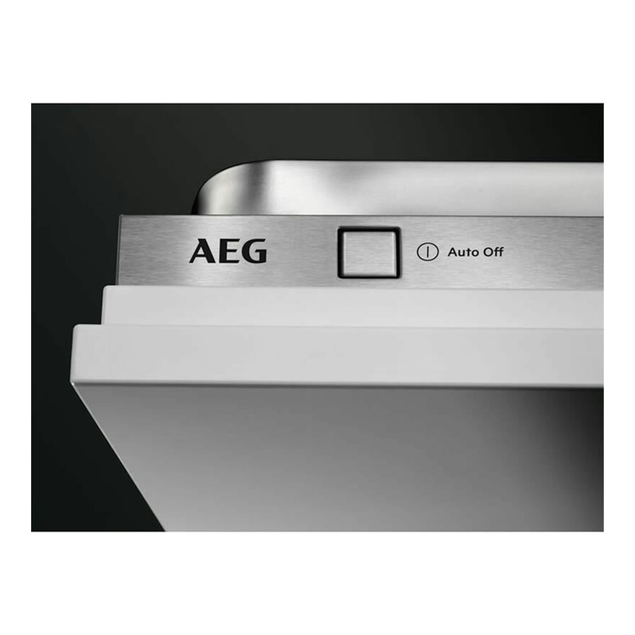 Lavavajillas integrable AEG FSE62417P, vista frontal parcial, en blanco con panel superior de acero.