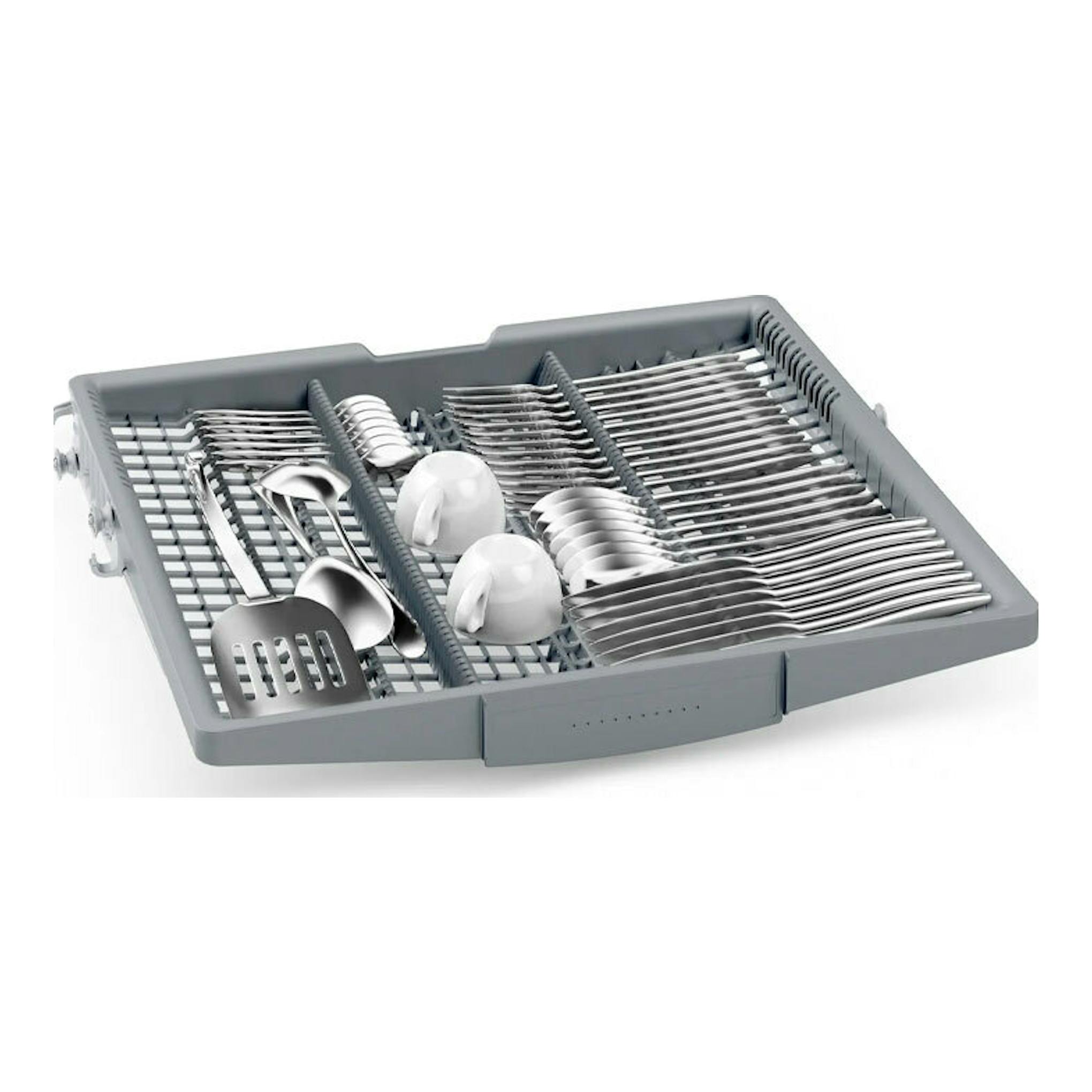 Bandeja cubertero gris de lavavajillas Bosch SBV6ZCX10E con cucharas, tenedores y tazas, vista en ángulo.
