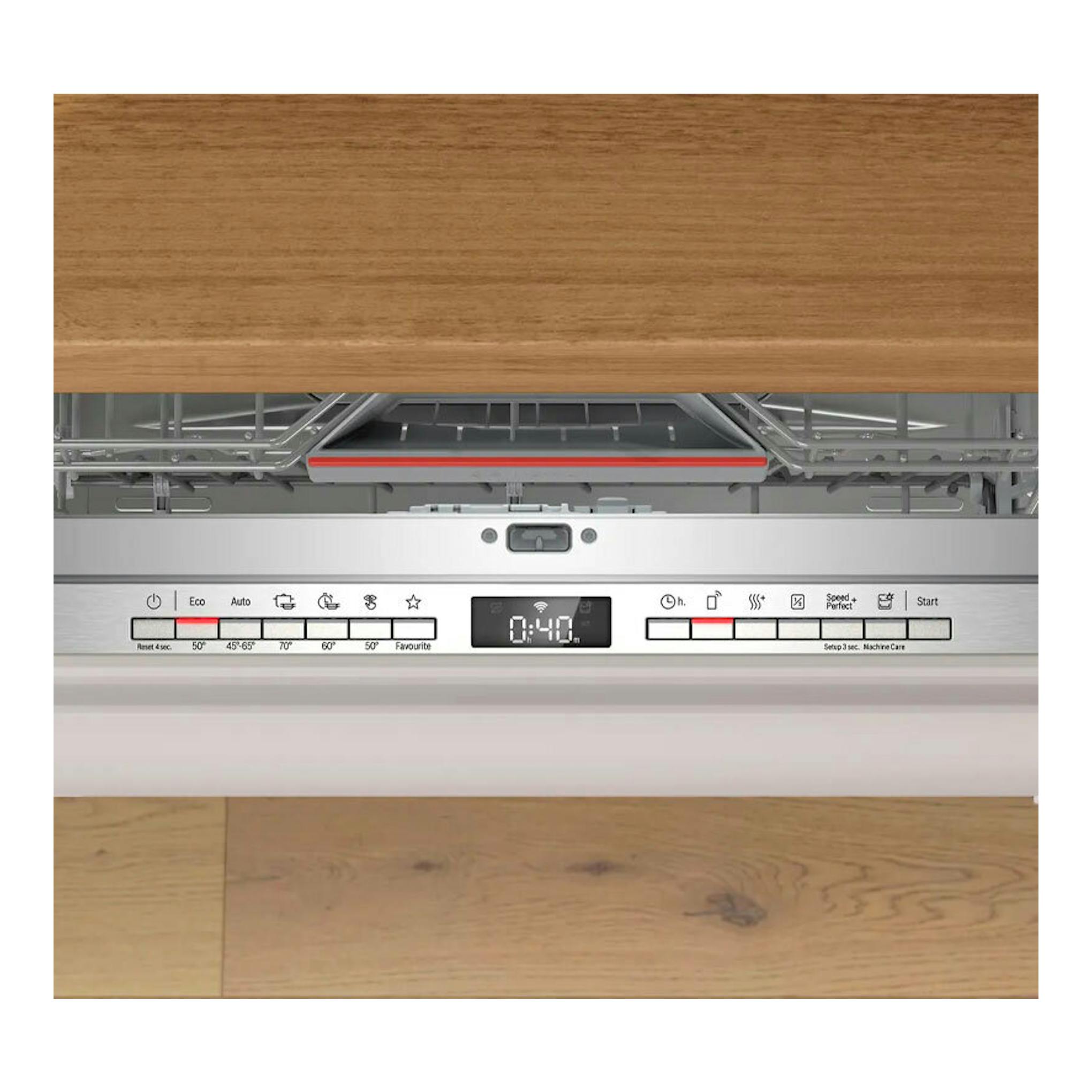 Lavavajillas integrable Bosch SMV6ZCX10E abierto, vista frontal, panel inox con pantalla central.