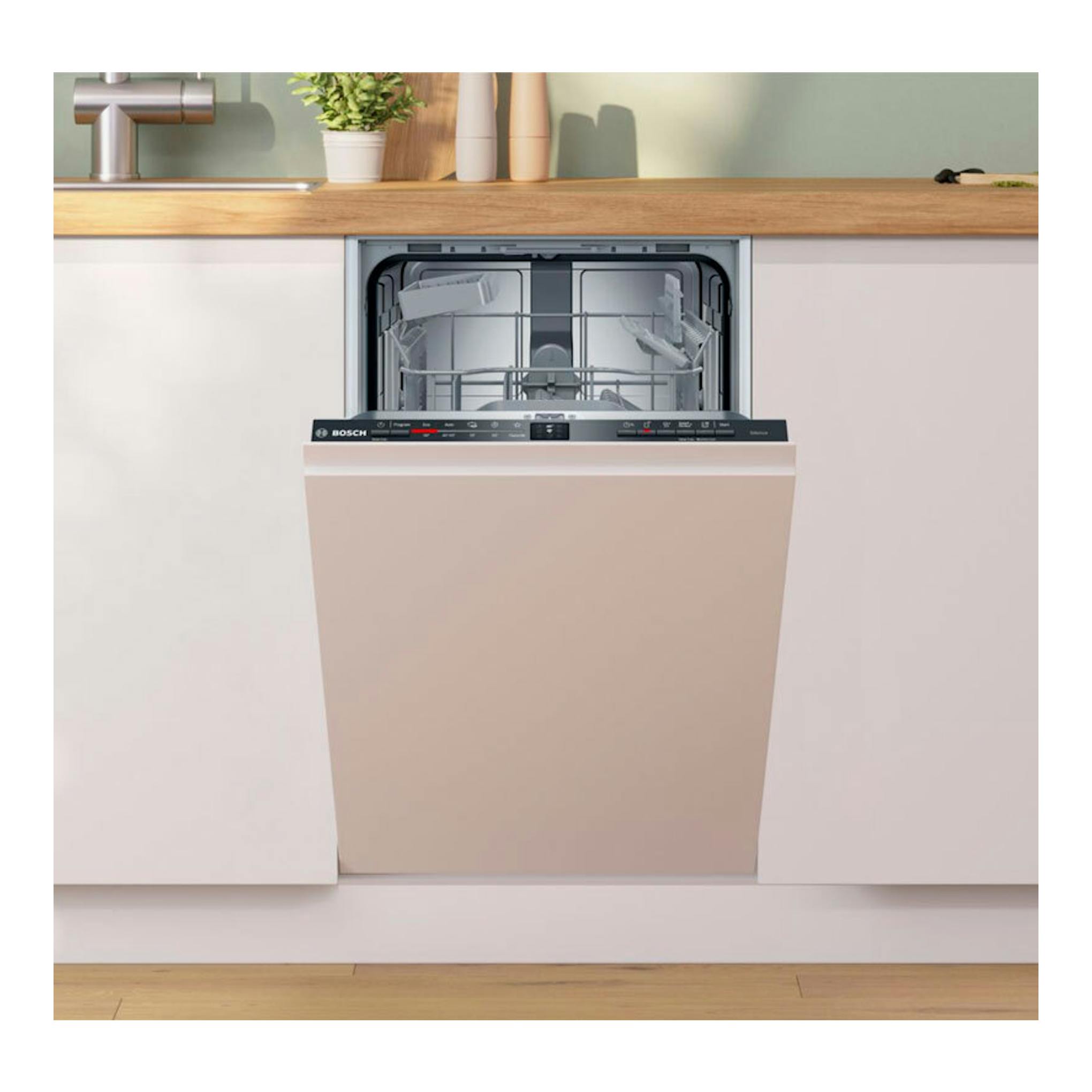 Lavavajillas integrable Bosch SPV2HKX02E de 45 cm, vista frontal con puerta abierta y cesta interior visible.