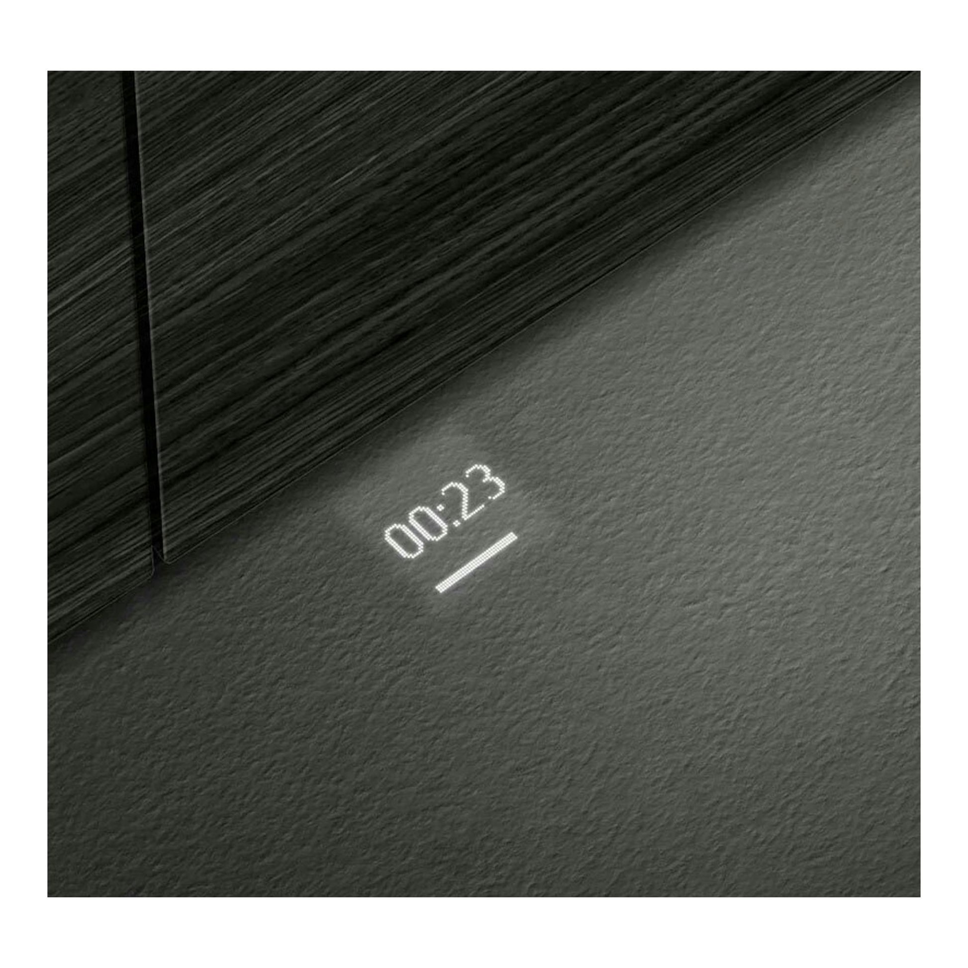 Lavavajillas integrable Siemens SX87TX02CE en negro, vista parcial del panel con display digital 00:23.