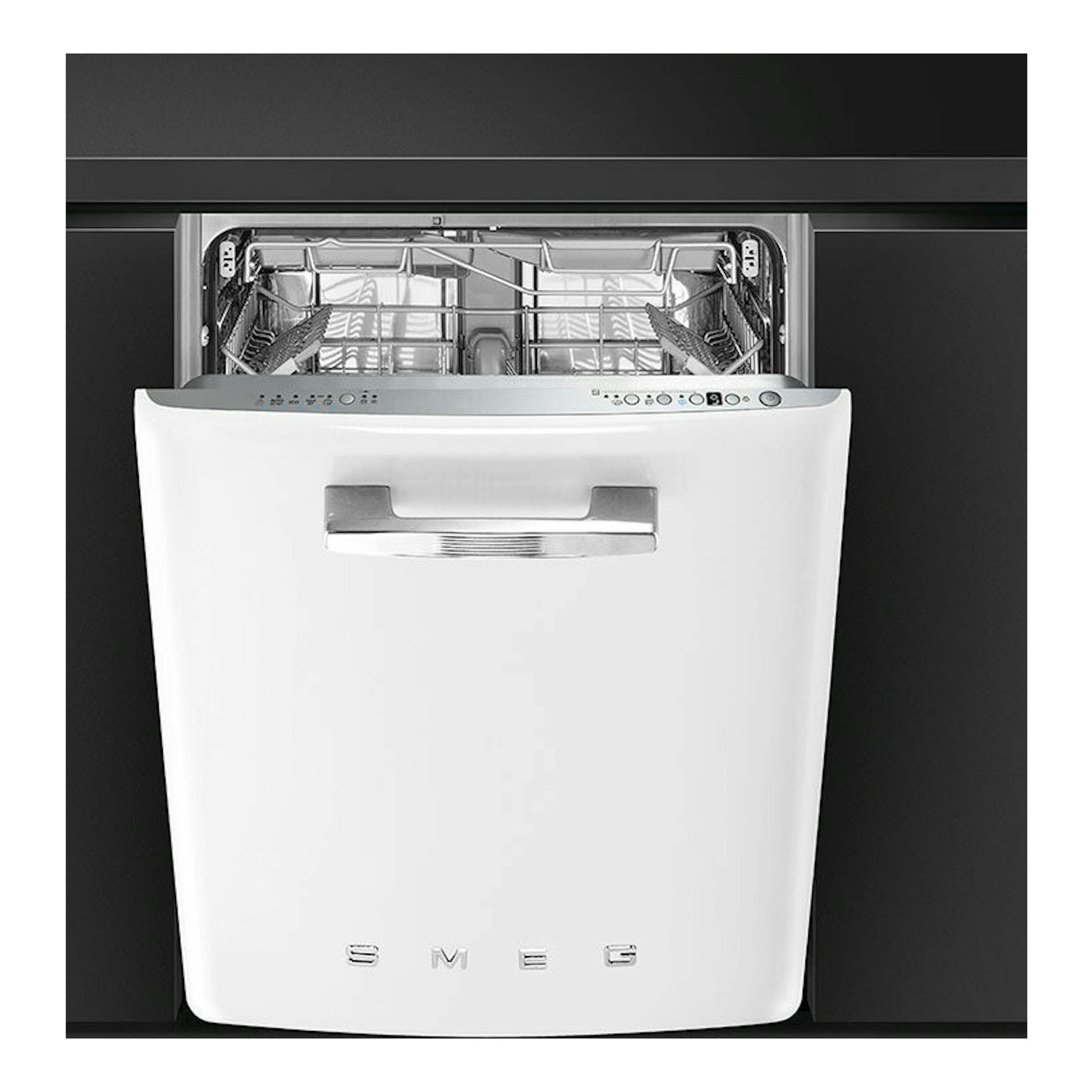 Lavavajillas integrable Smeg STFABWH3 blanco, vista frontal con la puerta abierta.