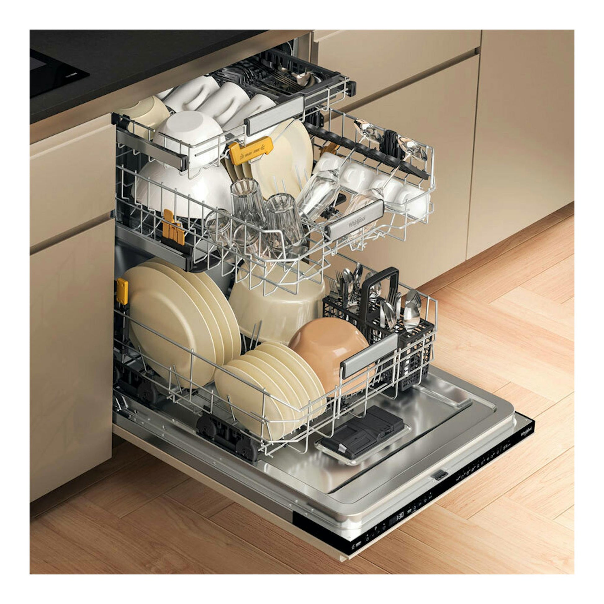 Lavavajillas integrable Whirlpool WH8IA15AM6L0 abierto, con cestas extraíbles llenas de platos y vasos.