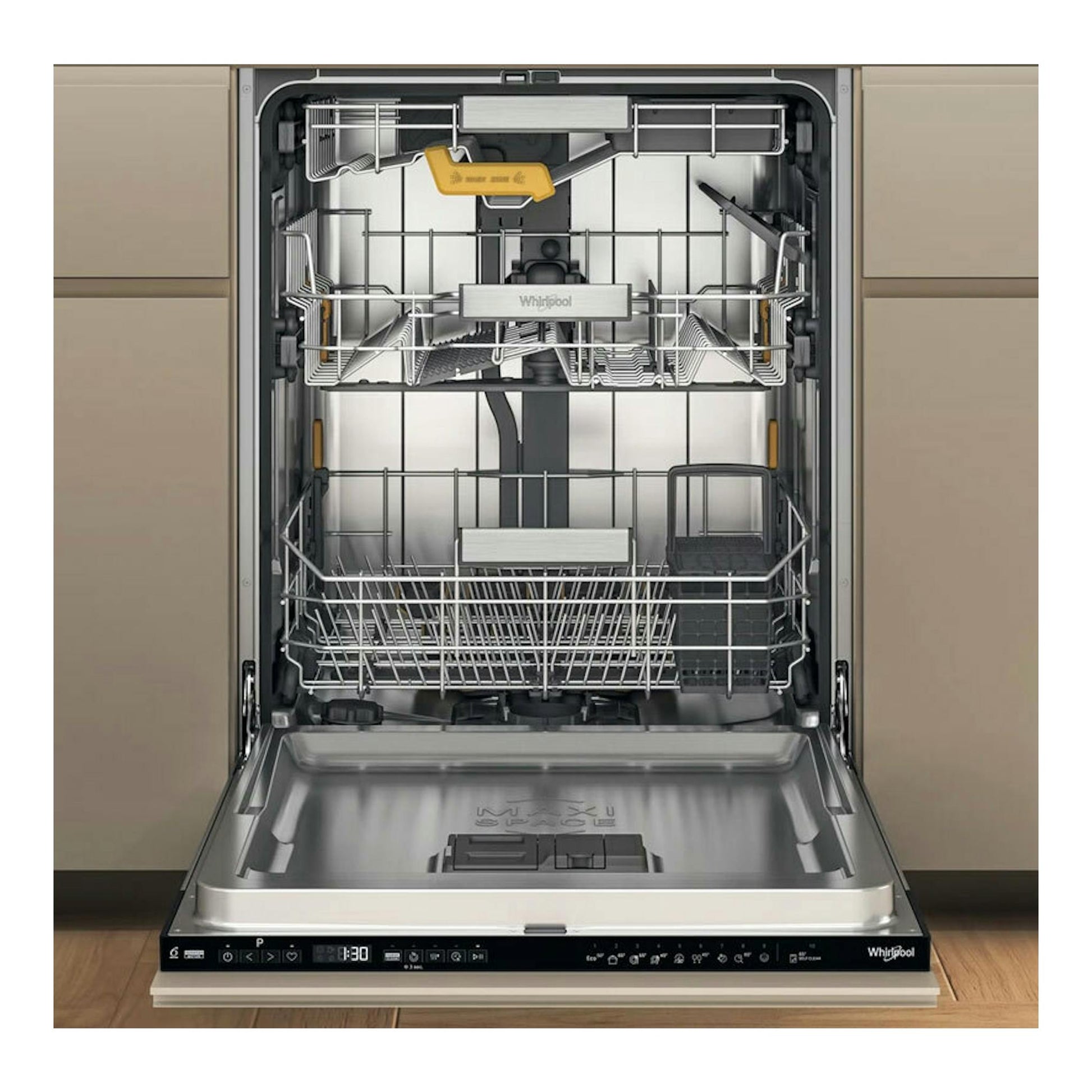 Lavavajillas integrable Whirlpool W8I HP42 LSC, vista frontal, abierto, con interior de acero inoxidable y panel negro.