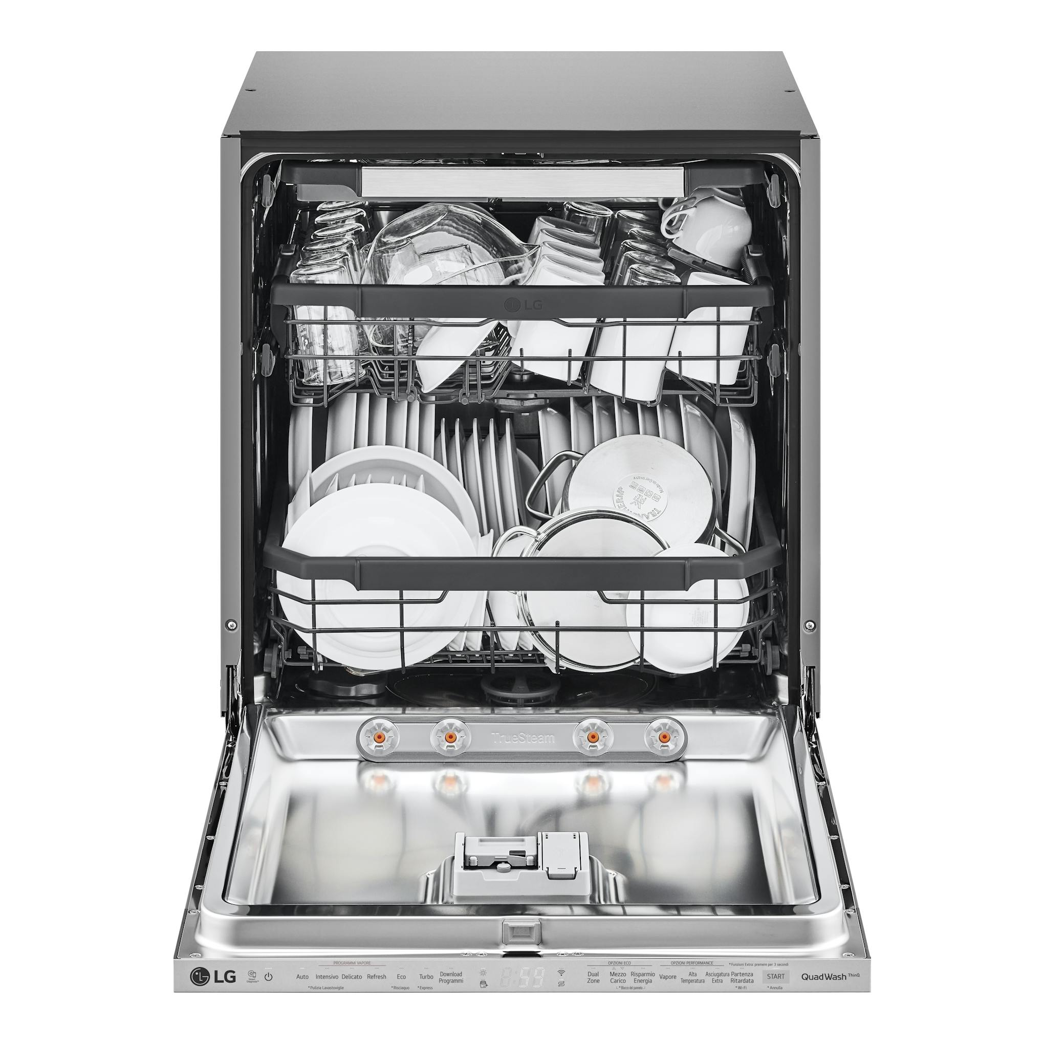 Lavavajillas LG DB325TXS integrable, vista frontal abierta, con platos y vasos en las cestas.