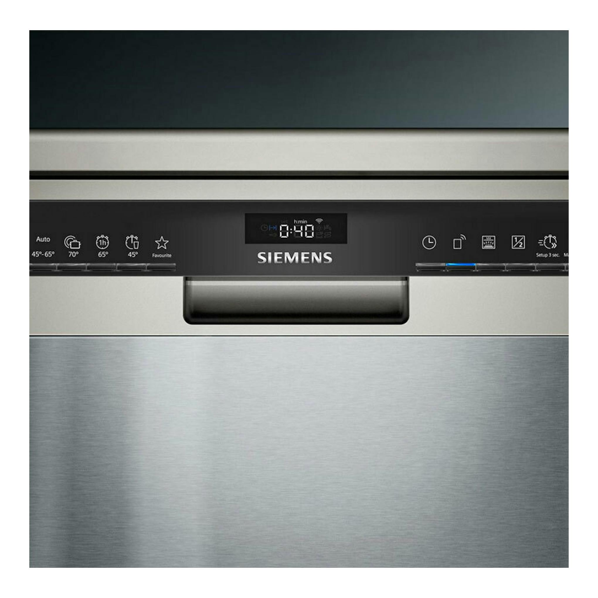 Lavavajillas Siemens SN23EI03ME, frontal, acero inoxidable, panel de control digital.