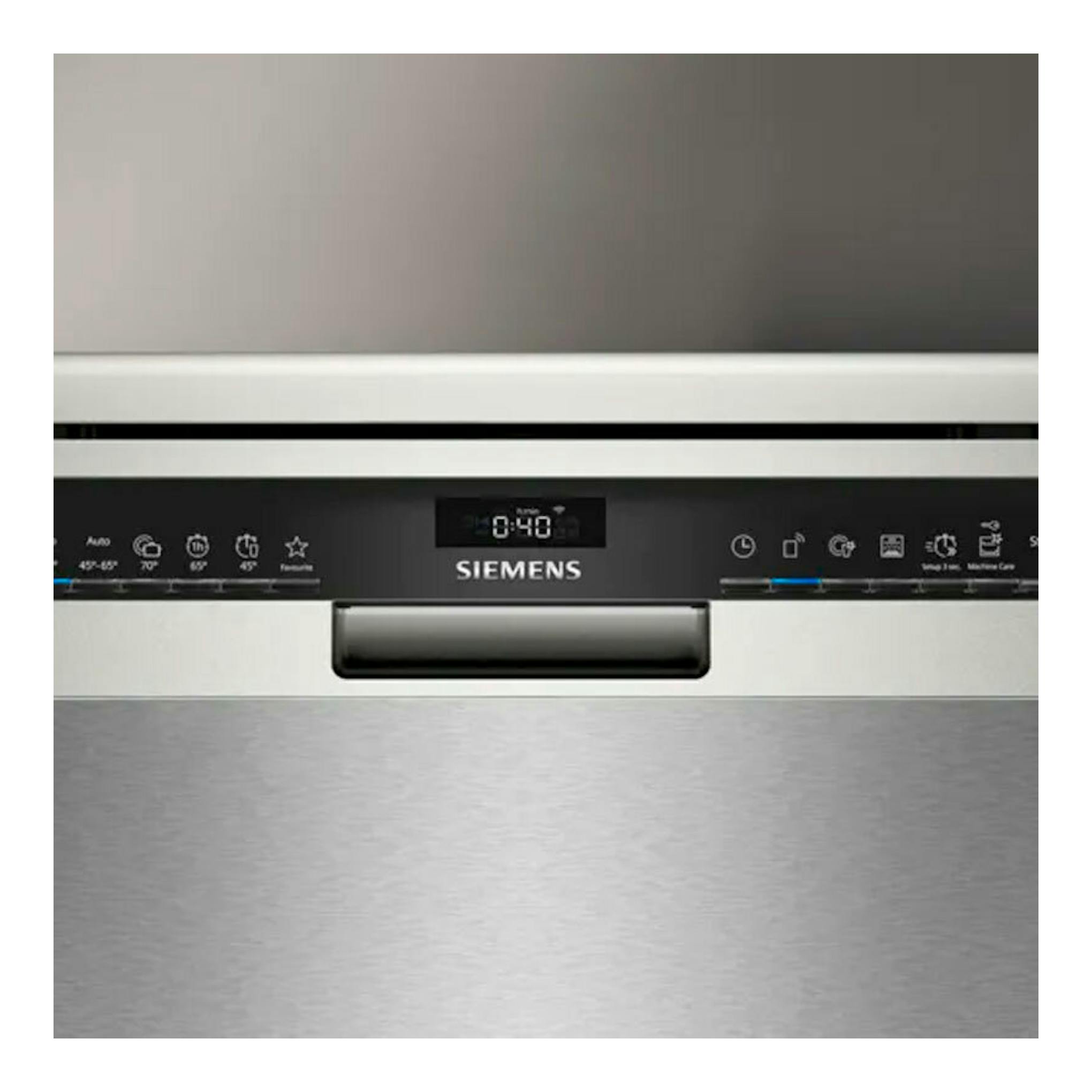 Lavavajillas Siemens SN25ZI08CE inox, vista frontal, con panel de control digital y puerta de acero inoxidable.