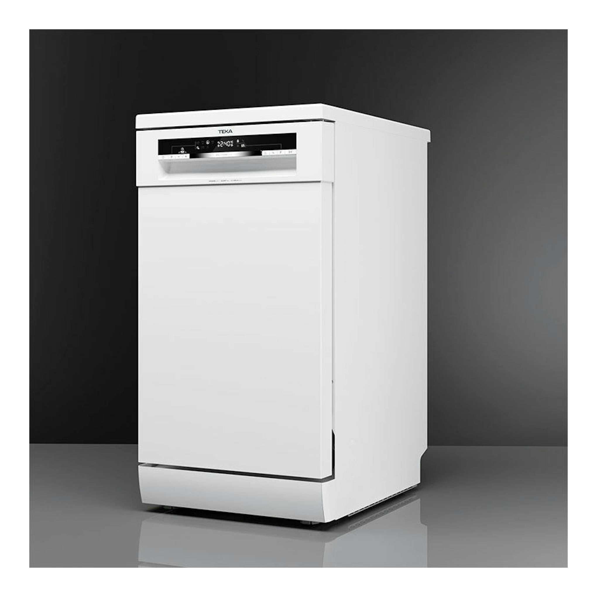 Lavavajillas Teka DFS44750 blanco, vista frontal en ángulo, con panel de control superior.