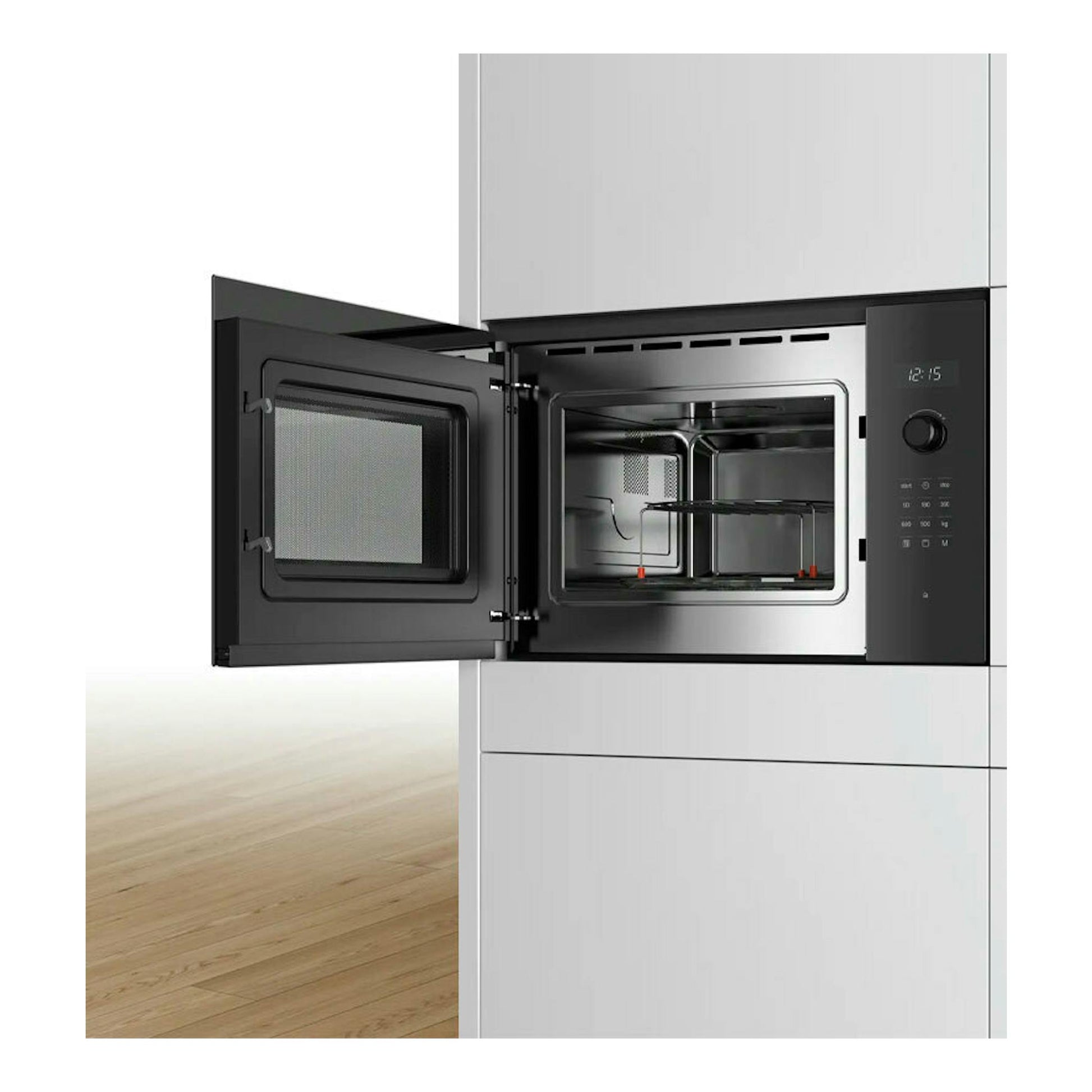 Microondas Bosch BEL554MB0 negro empotrado, con puerta abierta y panel digital frontal.