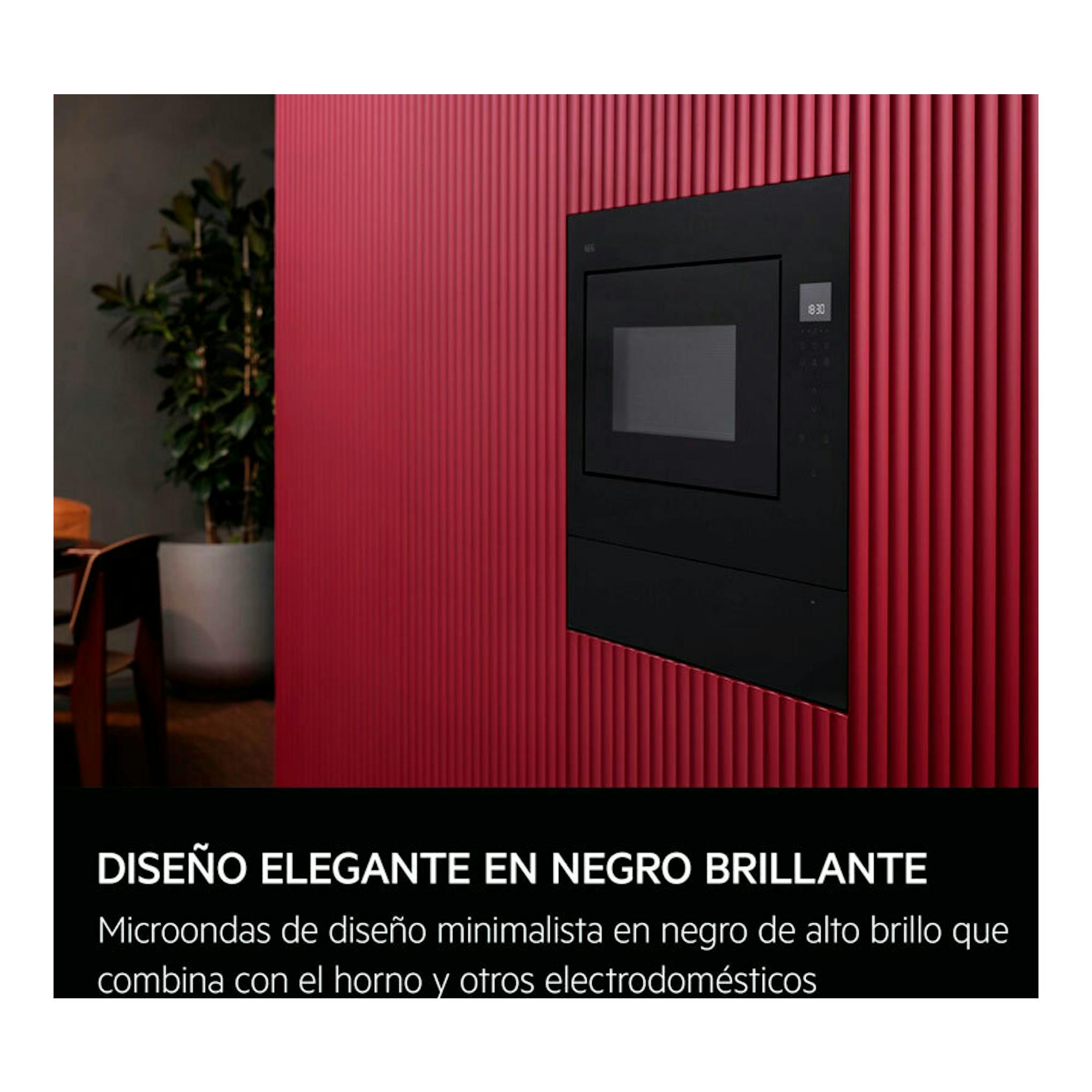 Microondas integrable AEG TS5GM25EB negro empotrado en pared roja acanalada, vista frontal.