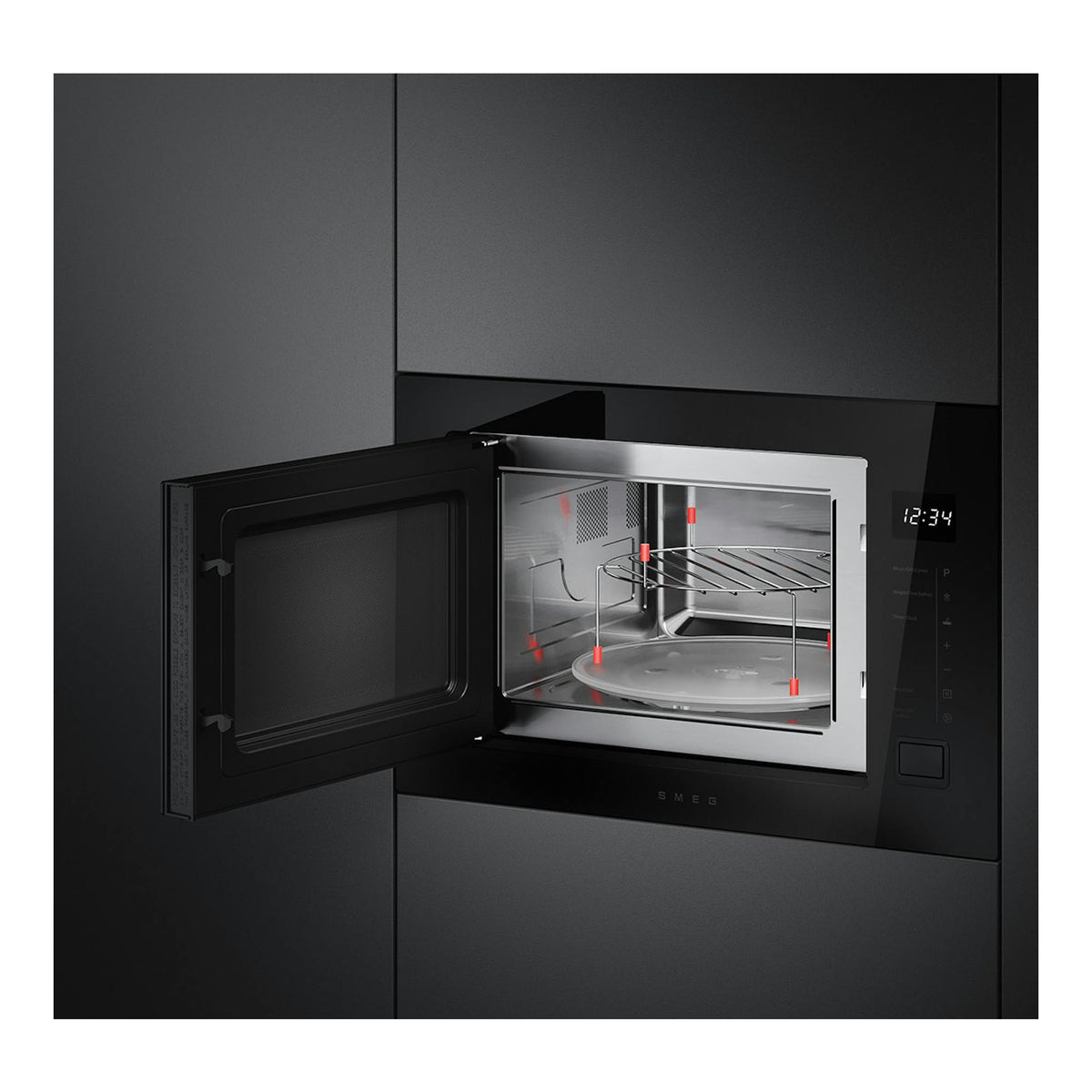 Microondas integrable Smeg FMI225BI negro, con la puerta abierta y vista frontal del interior con grill.