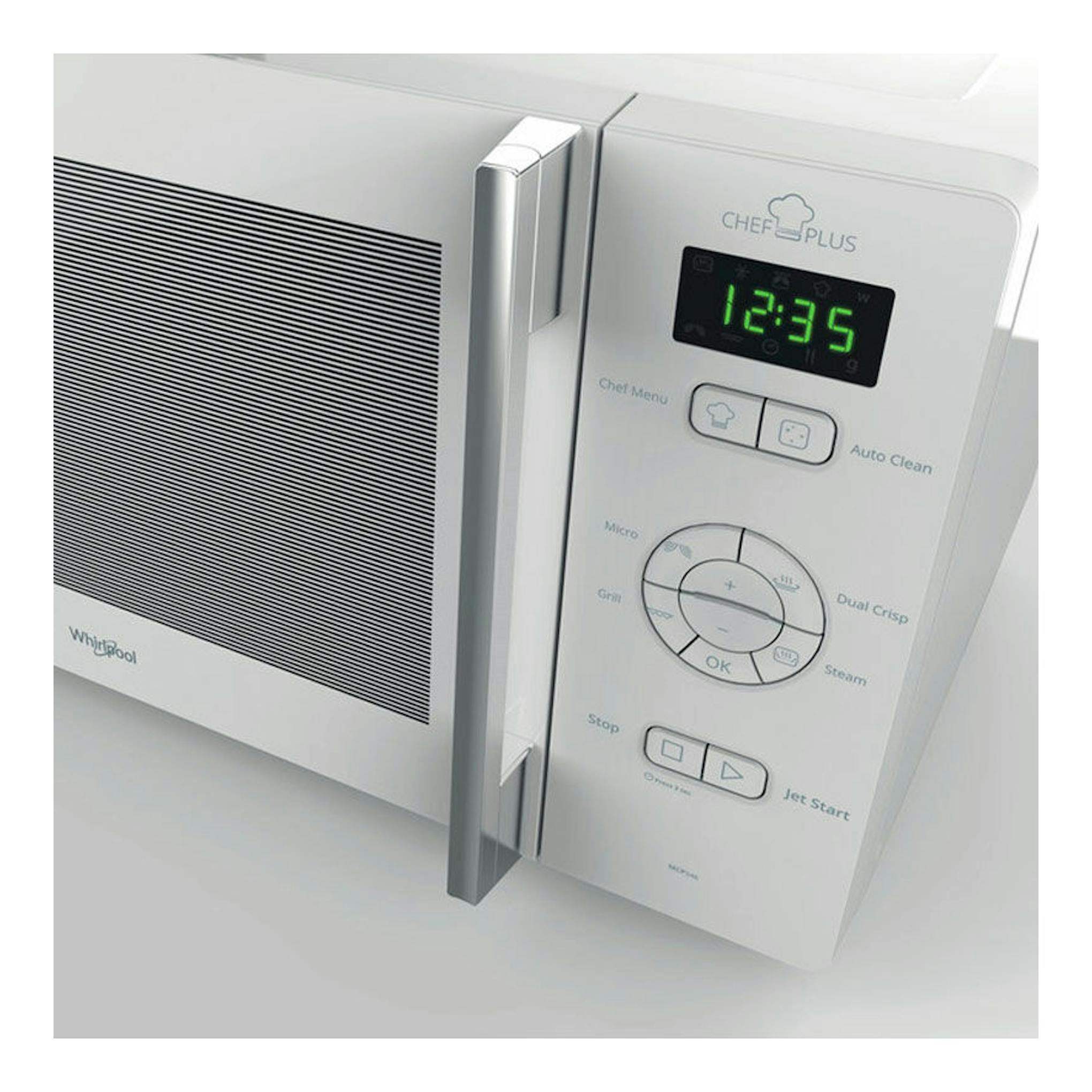 Microondas Whirlpool MCP346WH blanco, vista frontal en ángulo, con panel digital y puerta con cristal.