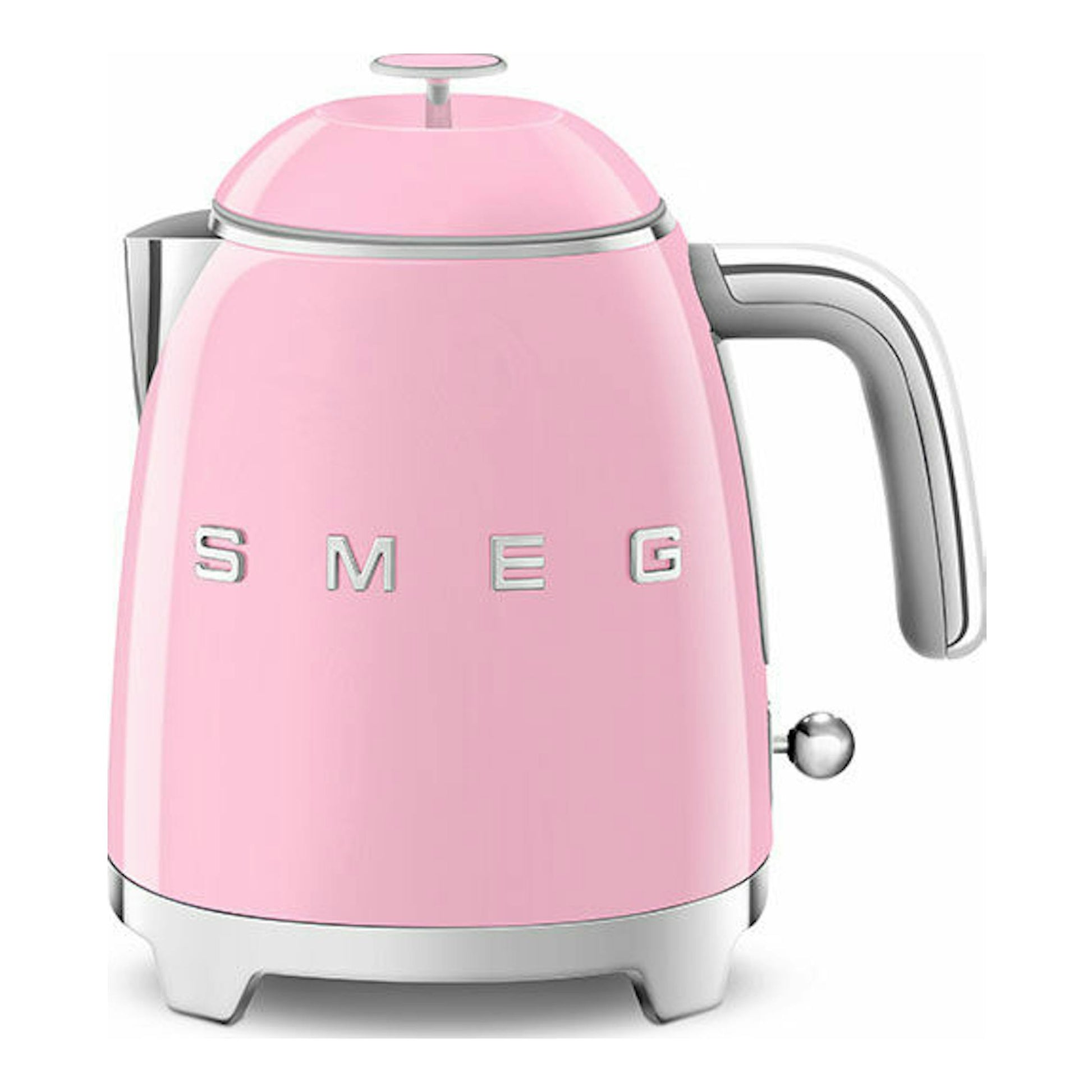 Mini hervidor Smeg KLF05PKEU rosa, vista frontal, con asa y base plateadas.